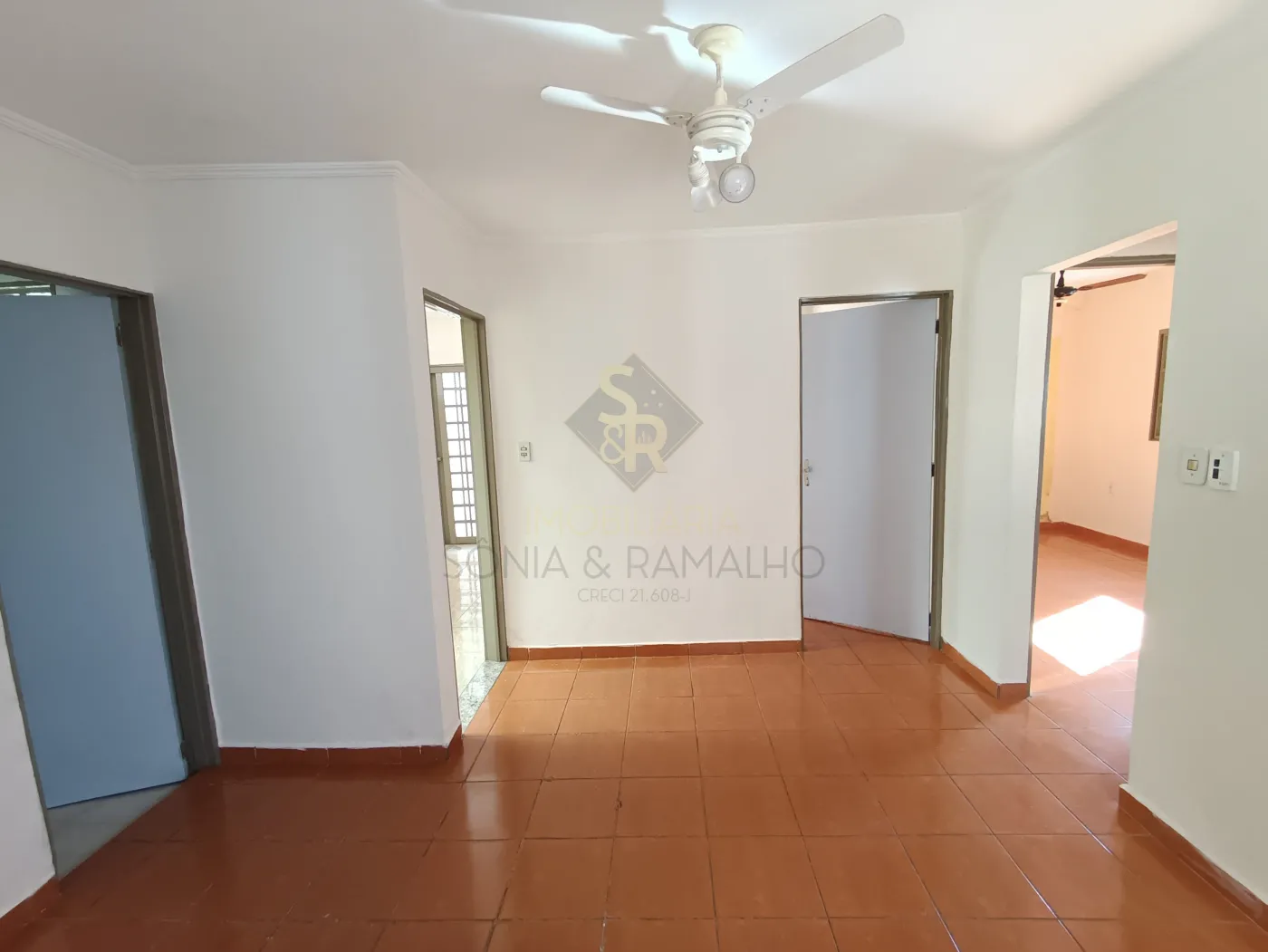 Alugar Casas Residenciais / Padr&atilde;o em Ribeir&atilde;o Preto R$ 1.300,00 - Foto 8