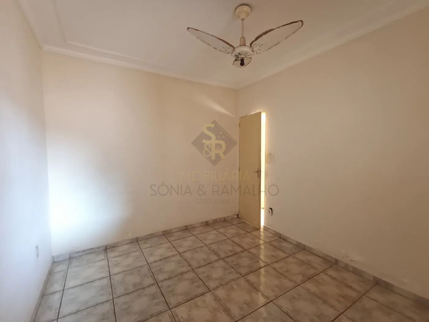 Comprar Casas Residenciais / Padr&atilde;o em Ribeir&atilde;o Preto R$ 240.000,00 - Foto 12