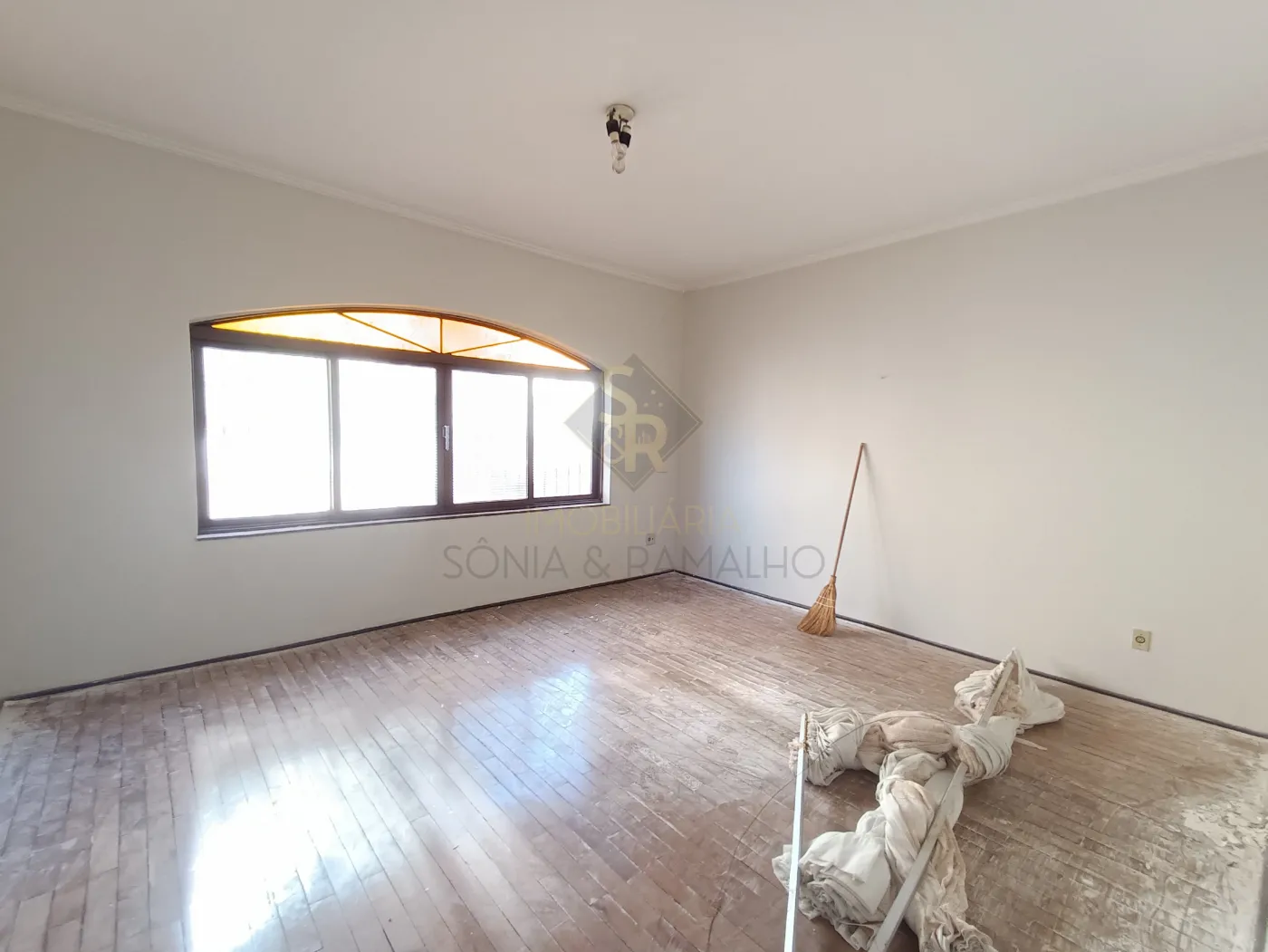 Alugar Casas Residenciais / Padr&atilde;o em Ribeir&atilde;o Preto R$ 5.500,00 - Foto 3