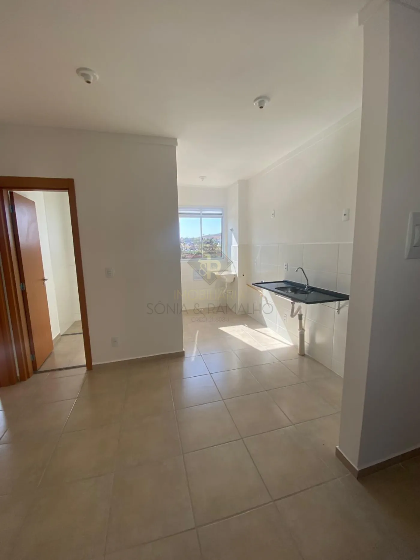 Alugar Apartamentos / Padr&atilde;o em Bonfin Paulisra R$ 1.400,00 - Foto 3