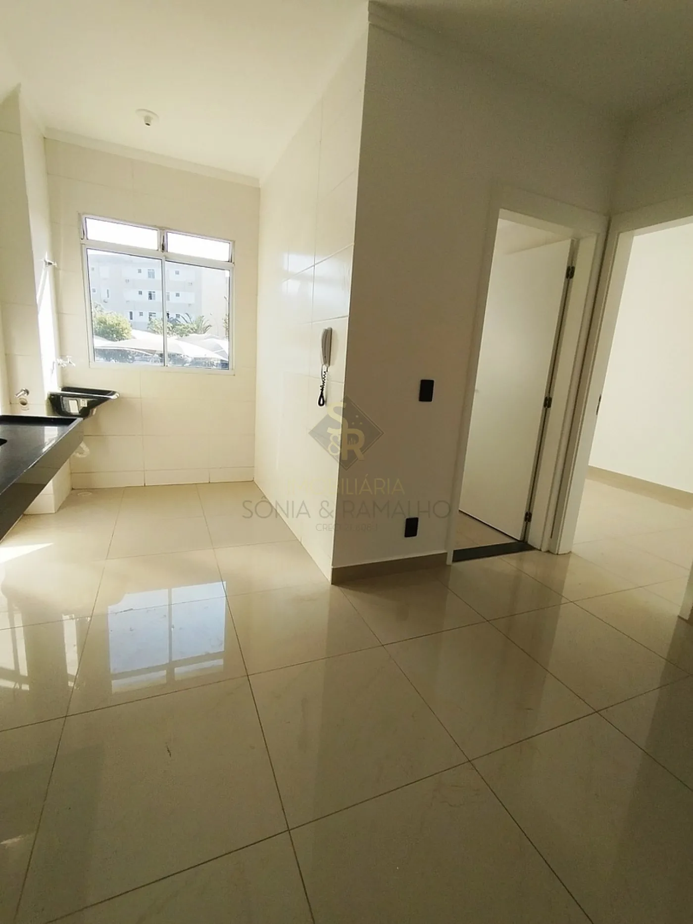 Comprar Apartamentos / Padr&atilde;o em Ribeir&atilde;o Preto R$ 160.000,00 - Foto 2