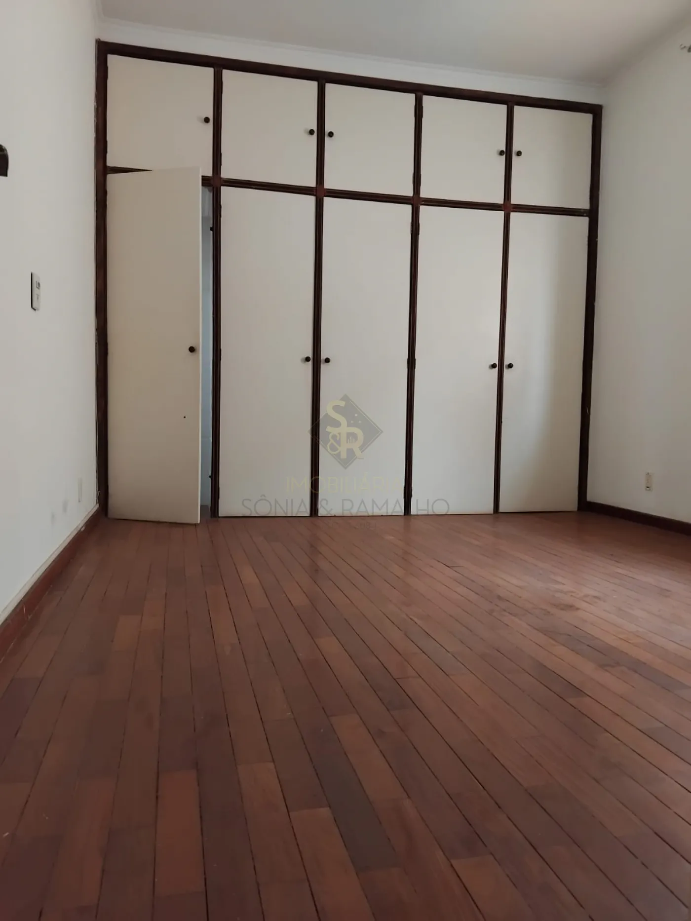 Comprar Casas Residenciais / Padr&atilde;o em Ribeir&atilde;o Preto R$ 710.000,00 - Foto 4