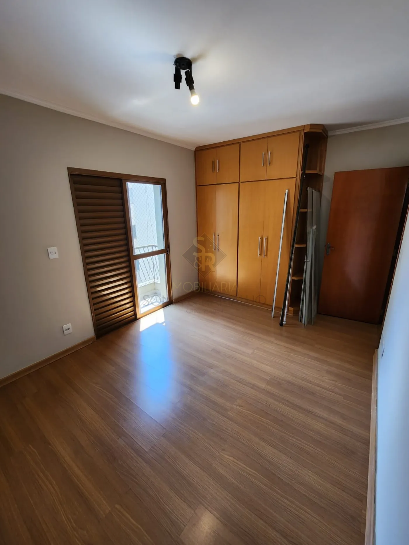 Comprar Apartamentos / Padr&atilde;o em Ribeir&atilde;o Preto R$ 300.000,00 - Foto 3