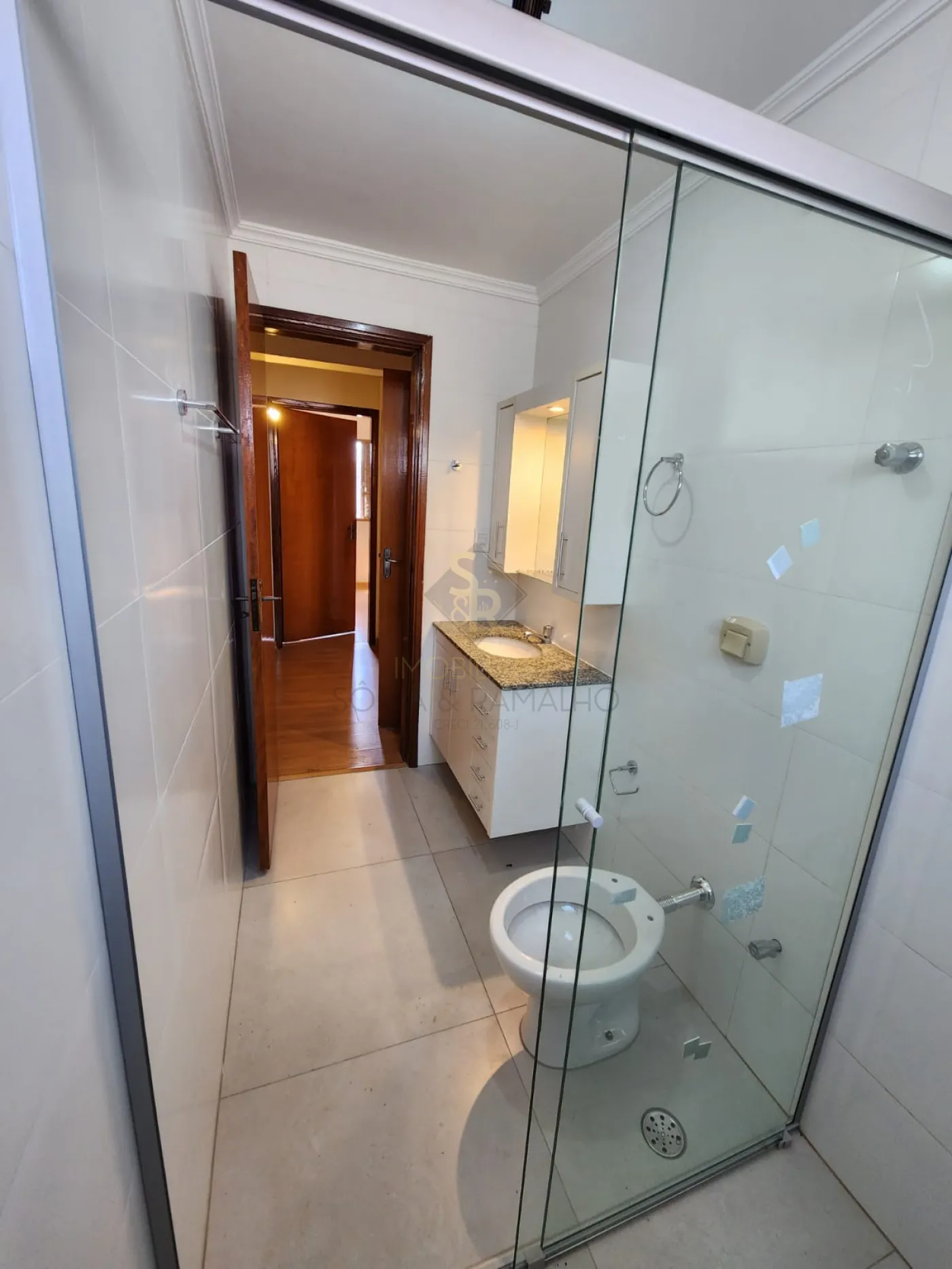 Comprar Apartamentos / Padr&atilde;o em Ribeir&atilde;o Preto R$ 300.000,00 - Foto 5