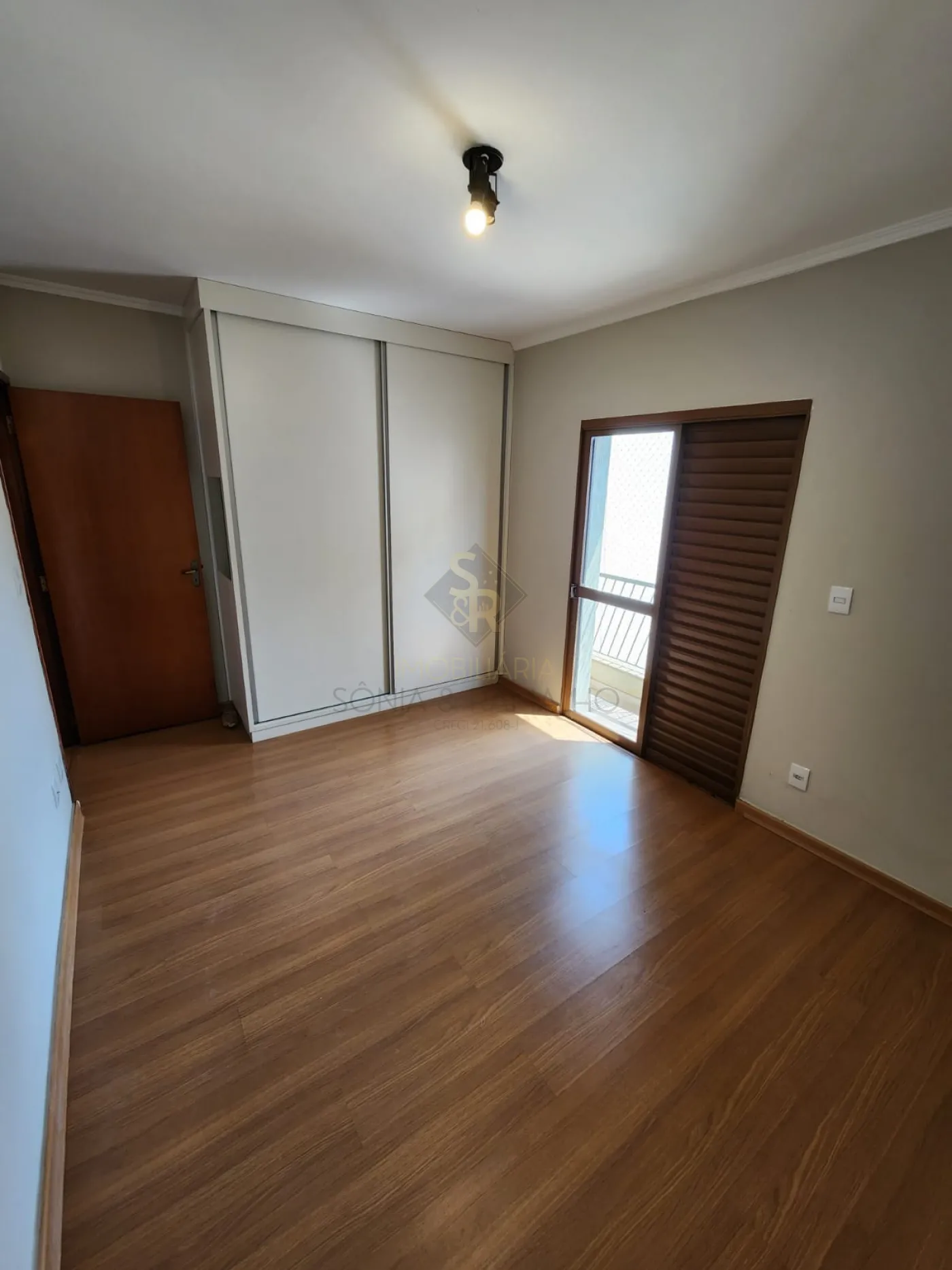 Comprar Apartamentos / Padr&atilde;o em Ribeir&atilde;o Preto R$ 300.000,00 - Foto 11