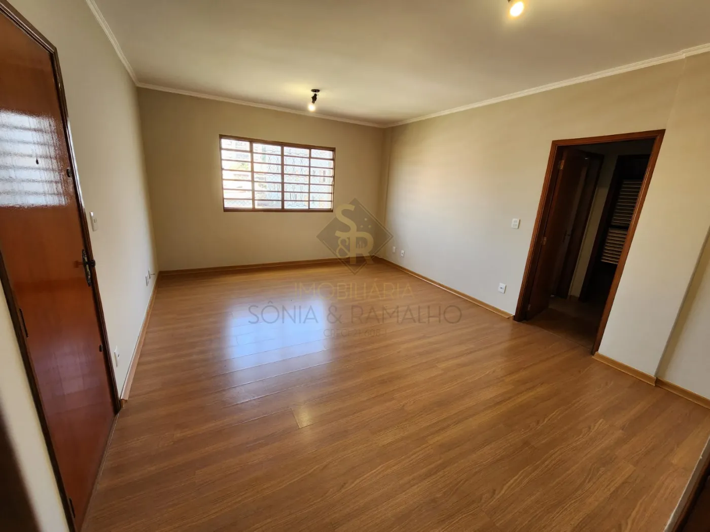 Comprar Apartamentos / Padr&atilde;o em Ribeir&atilde;o Preto R$ 300.000,00 - Foto 16