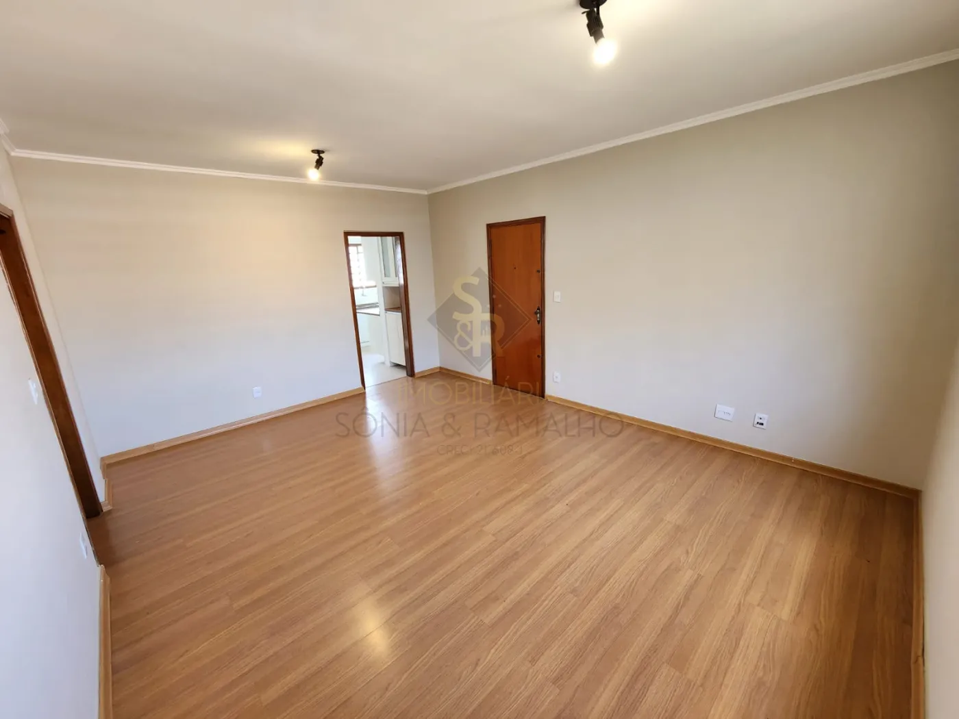 Comprar Apartamentos / Padr&atilde;o em Ribeir&atilde;o Preto R$ 300.000,00 - Foto 17
