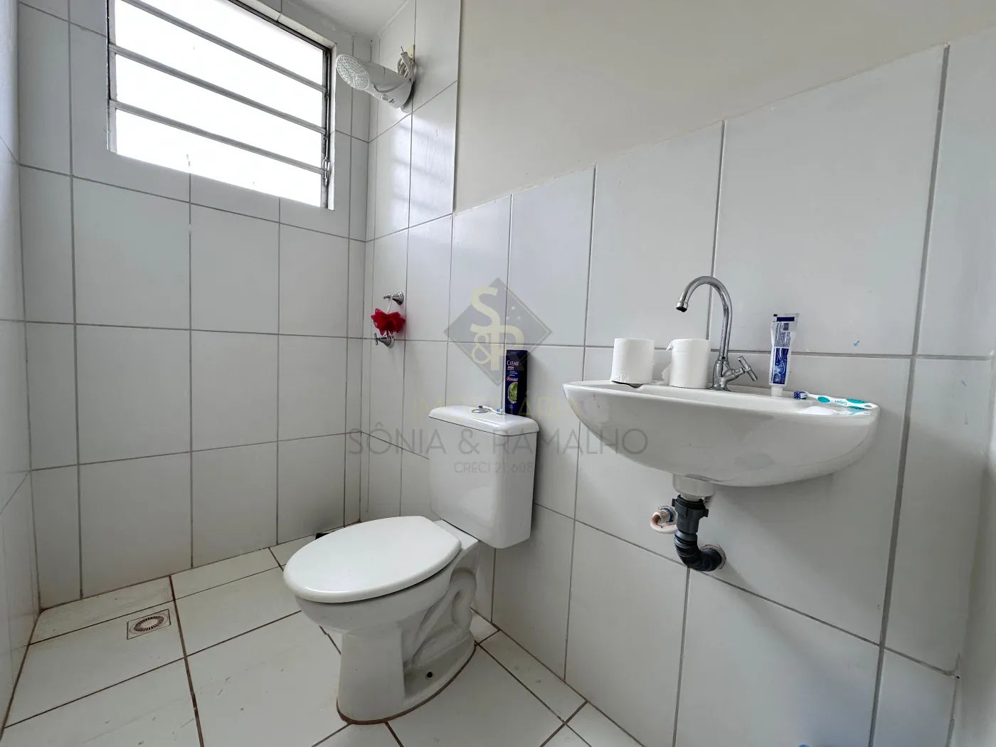 Alugar Apartamentos / Padr&atilde;o em Ribeir&atilde;o Preto R$ 1.100,00 - Foto 8