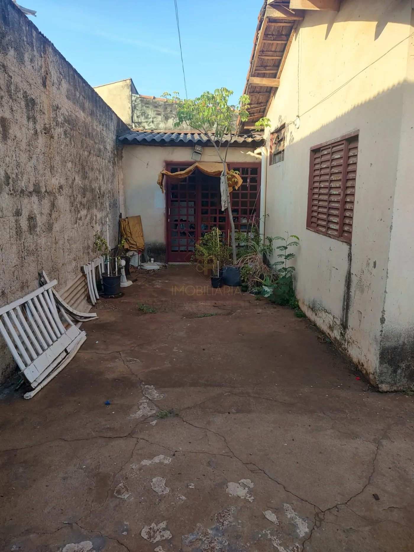 Comprar Casas Residenciais / Padr&atilde;o em Ribeir&atilde;o Preto R$ 300.000,00 - Foto 1