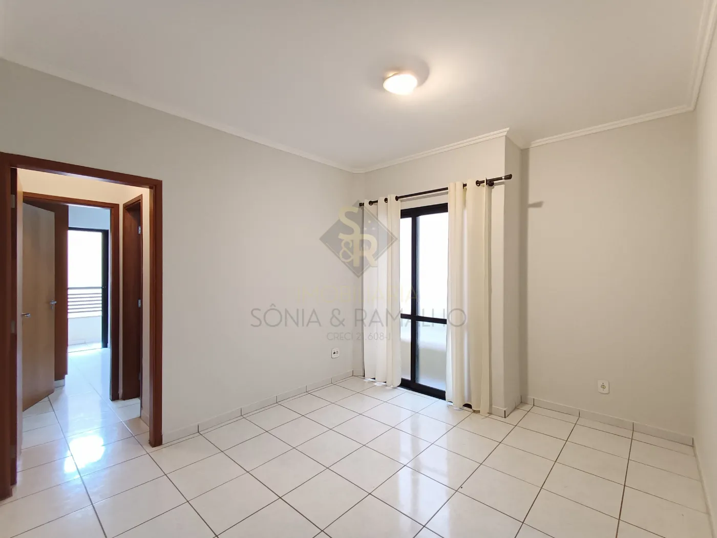 Alugar Apartamentos / Padr&atilde;o em Ribeir&atilde;o Preto R$ 1.550,00 - Foto 2