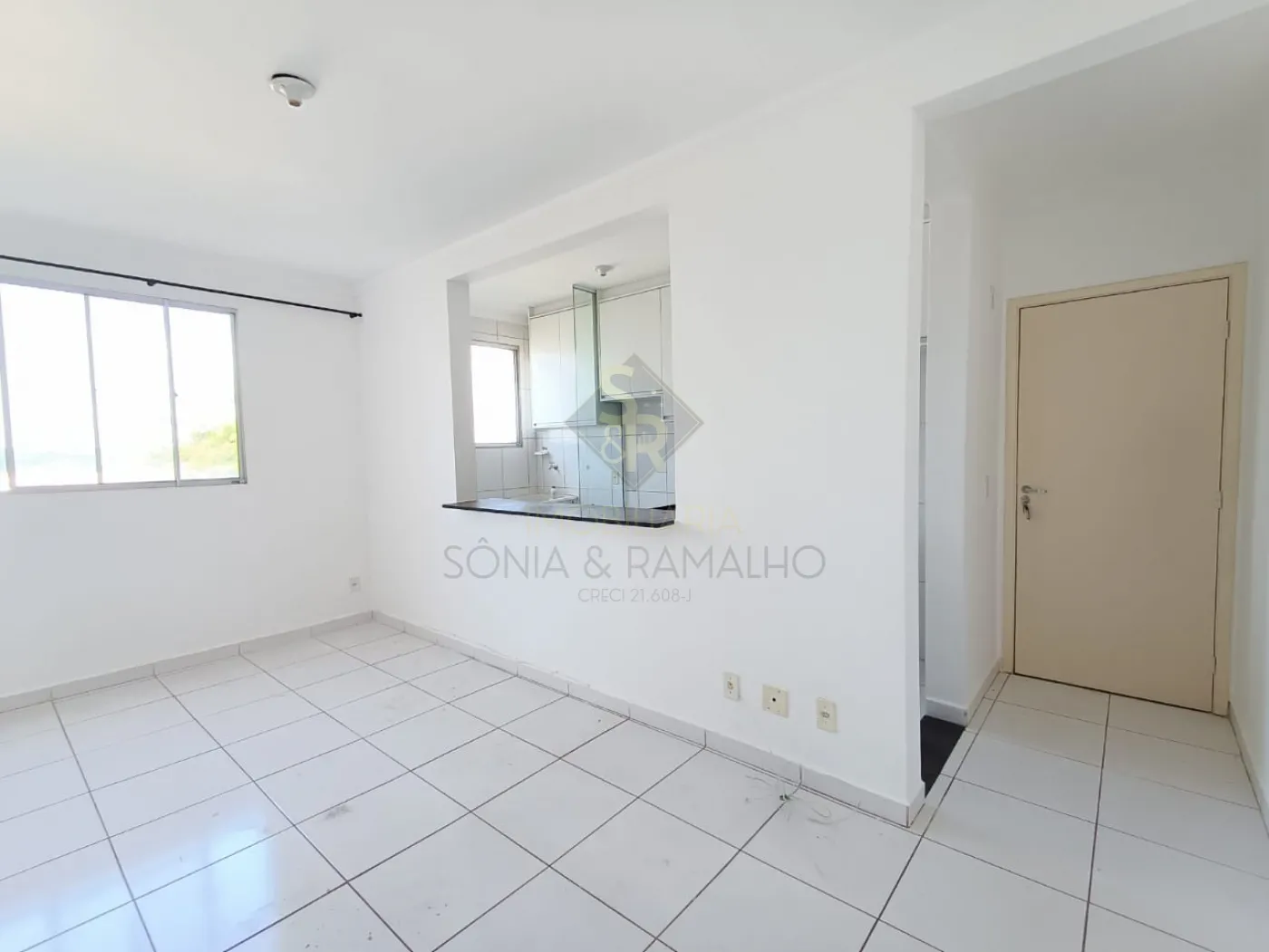 Alugar Apartamentos / Padr&atilde;o em Ribeir&atilde;o Preto R$ 1.400,00 - Foto 1