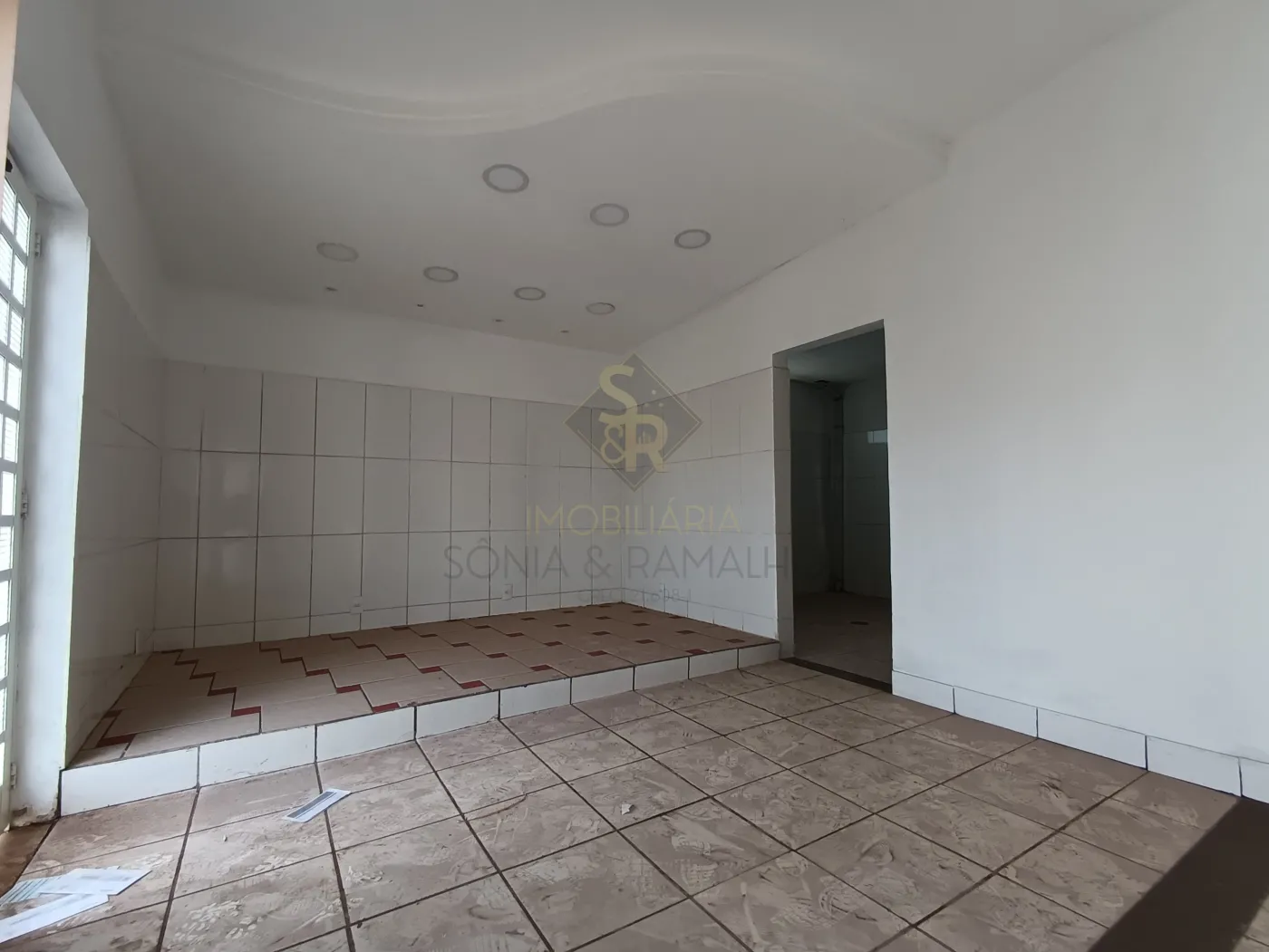 Comprar Im&oacute;veis Comerciais / Casa Comercial em Ribeir&atilde;o Preto - Foto 1