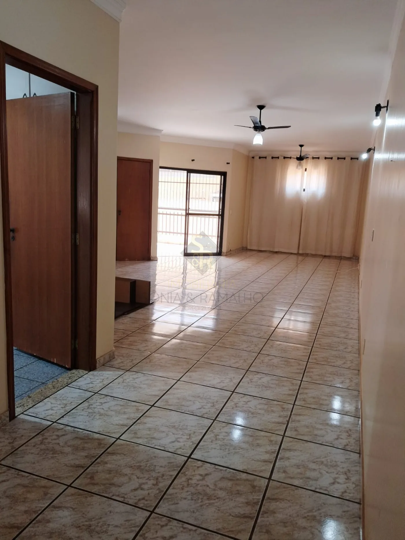 Comprar Apartamentos / Padr&atilde;o em Ribeir&atilde;o Preto R$ 410.000,00 - Foto 3