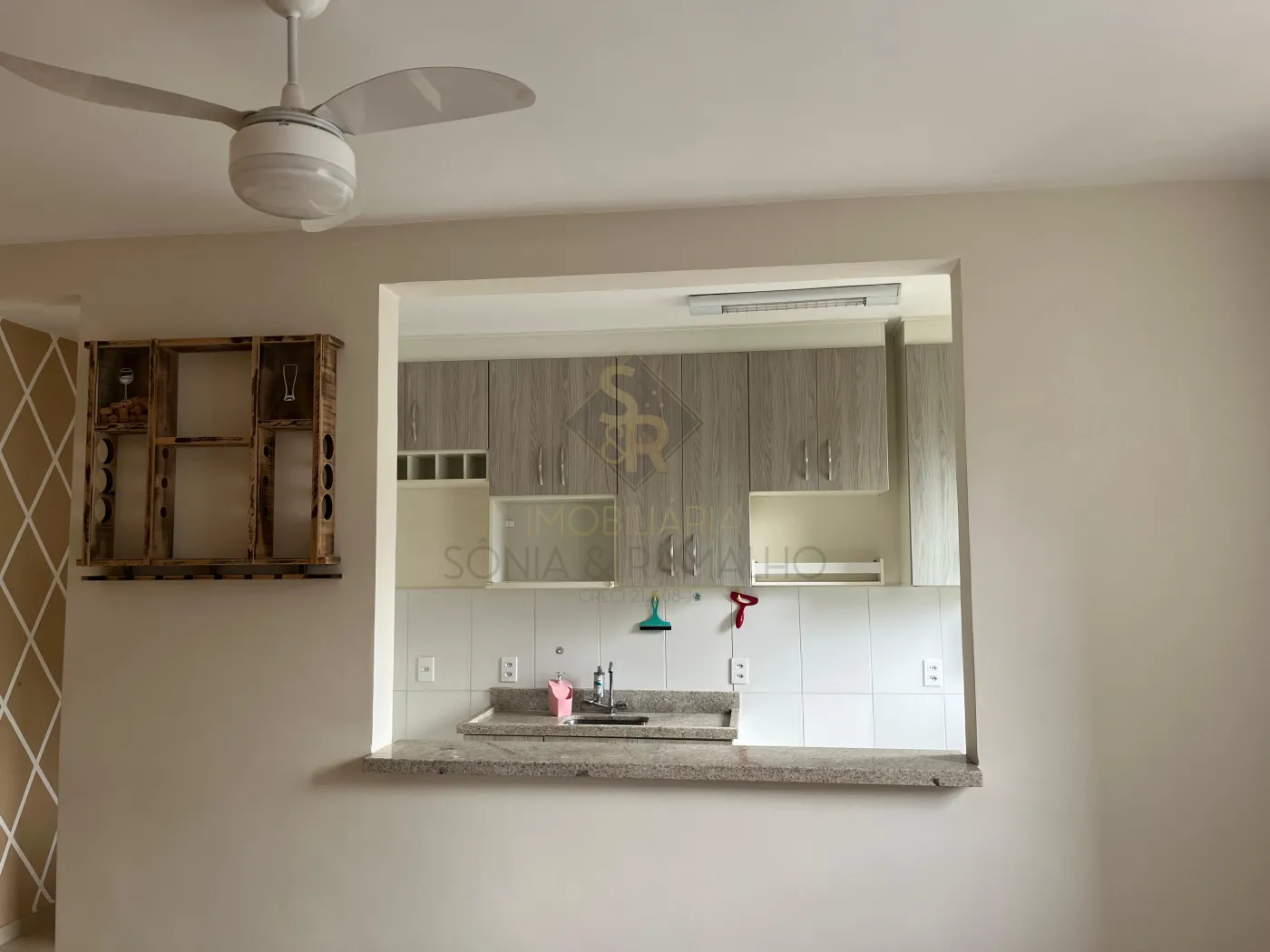 Alugar Apartamentos / Padr&atilde;o em Ribeir&atilde;o Preto R$ 850,00 - Foto 4