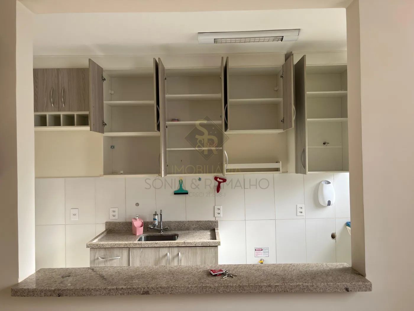 Alugar Apartamentos / Padr&atilde;o em Ribeir&atilde;o Preto R$ 850,00 - Foto 11