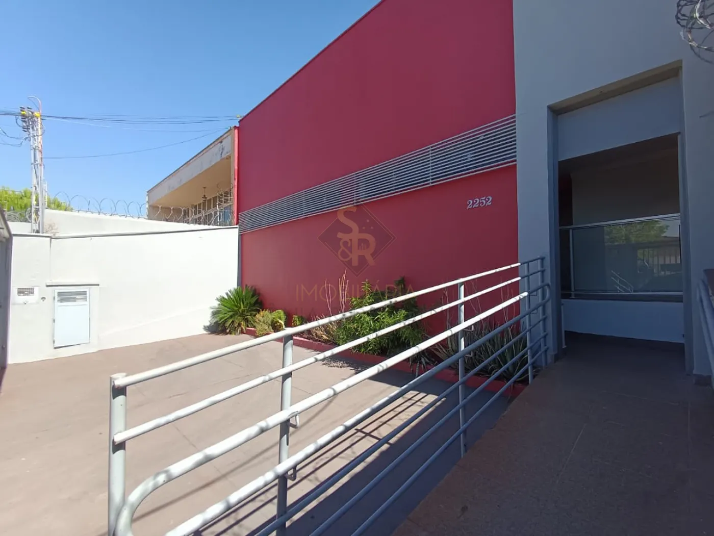 Alugar Im&oacute;veis Comerciais / Sal&atilde;o Comercial em Ribeir&atilde;o Preto R$ 7.200,00 - Foto 1