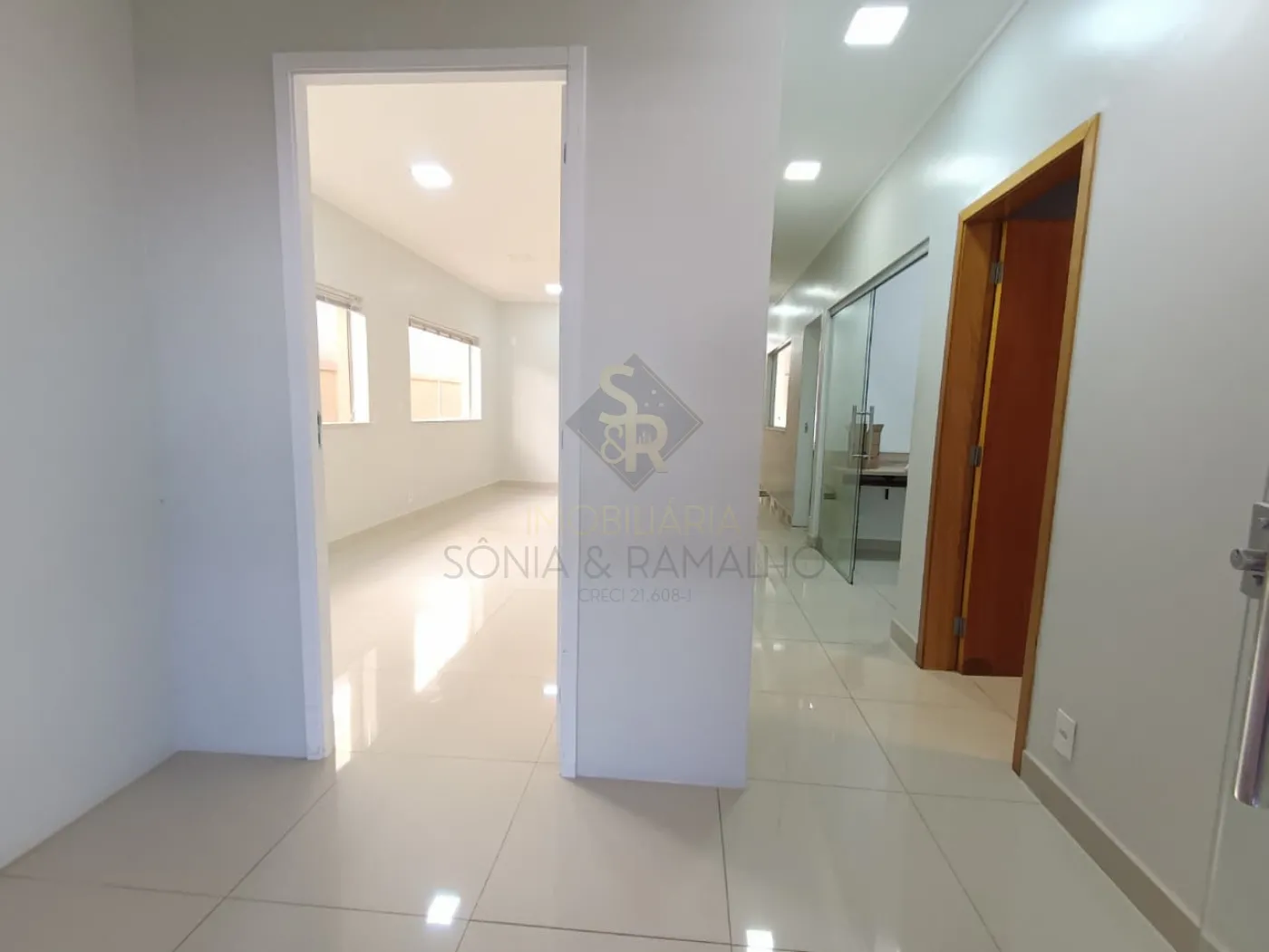 Alugar Im&oacute;veis Comerciais / Sal&atilde;o Comercial em Ribeir&atilde;o Preto R$ 7.200,00 - Foto 10