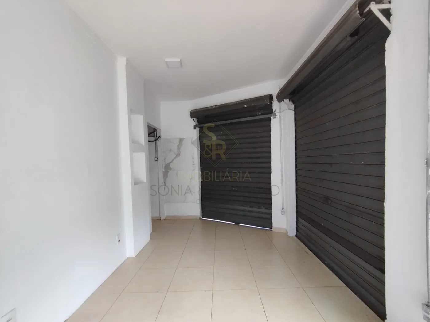 Alugar Im&oacute;veis Comerciais / Sal&atilde;o Comercial em Ribeir&atilde;o Preto R$ 1.200,00 - Foto 2