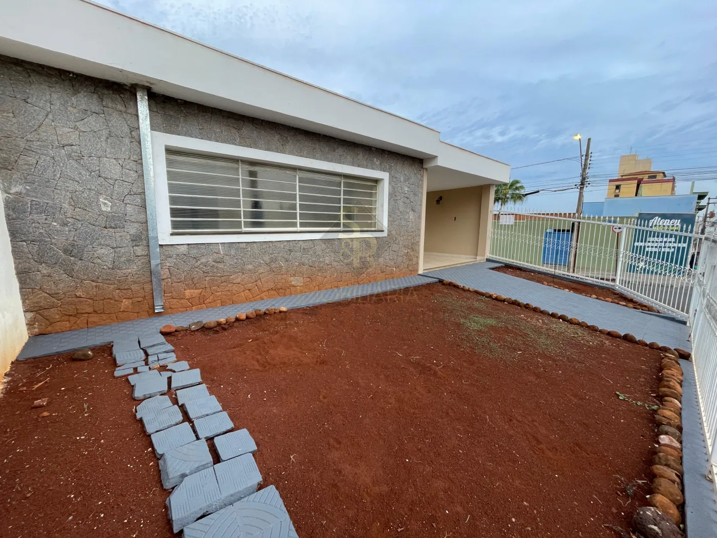 Comprar Casas Residenciais / Padr&atilde;o em Ribeir&atilde;o Preto R$ 500.000,00 - Foto 1