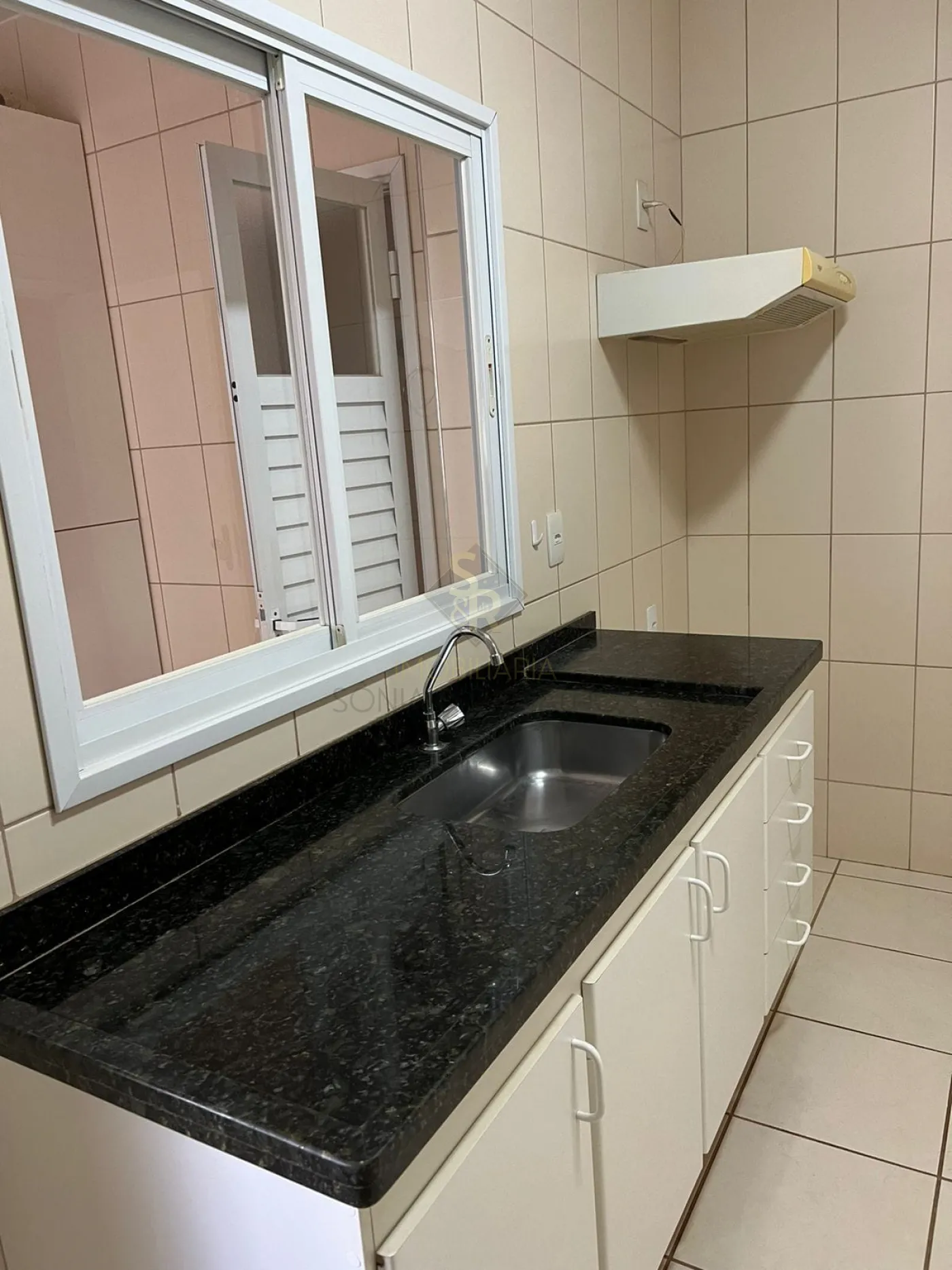 Alugar Apartamentos / Padr&atilde;o em Ribeir&atilde;o Preto R$ 2.700,00 - Foto 4