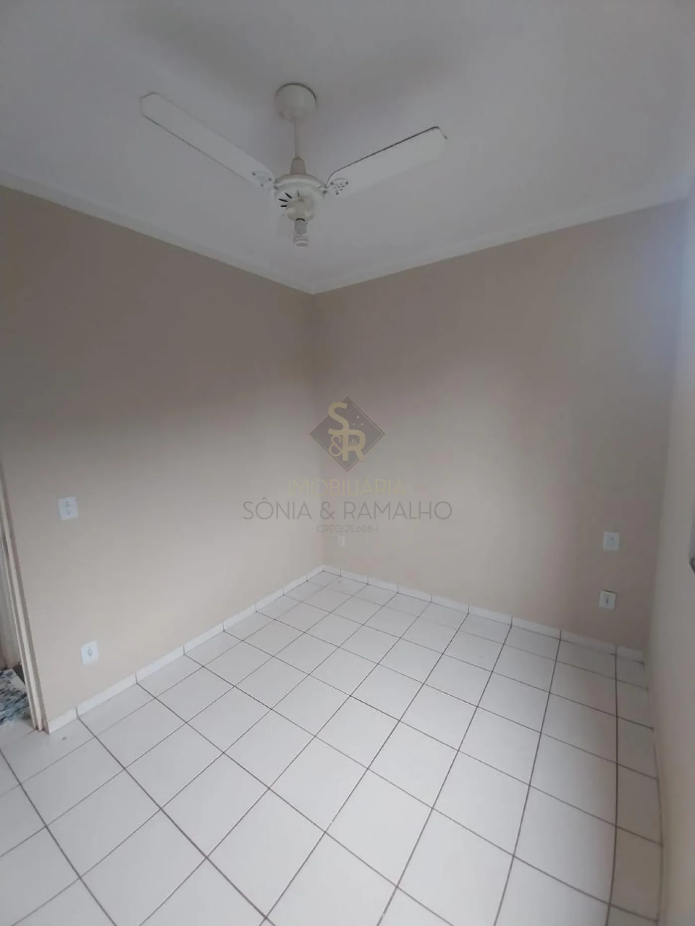 Comprar Apartamentos / Padr&atilde;o em Ribeir&atilde;o Preto R$ 125.000,00 - Foto 5