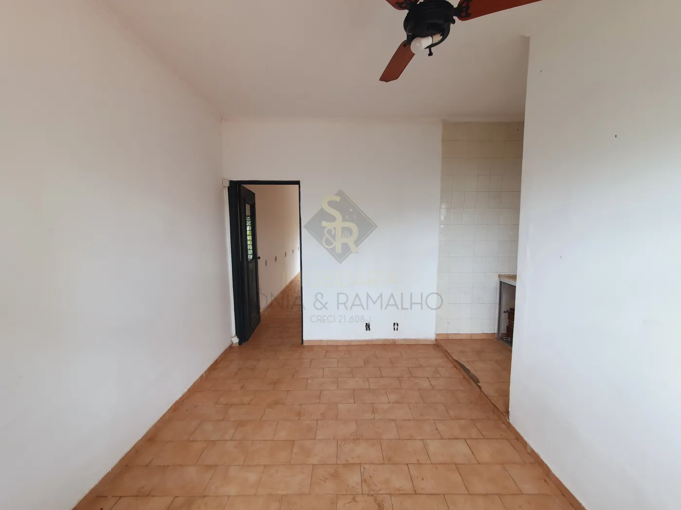 Alugar Im&oacute;veis Comerciais / Sala Comercial em Ribeir&atilde;o Preto R$ 800,00 - Foto 1