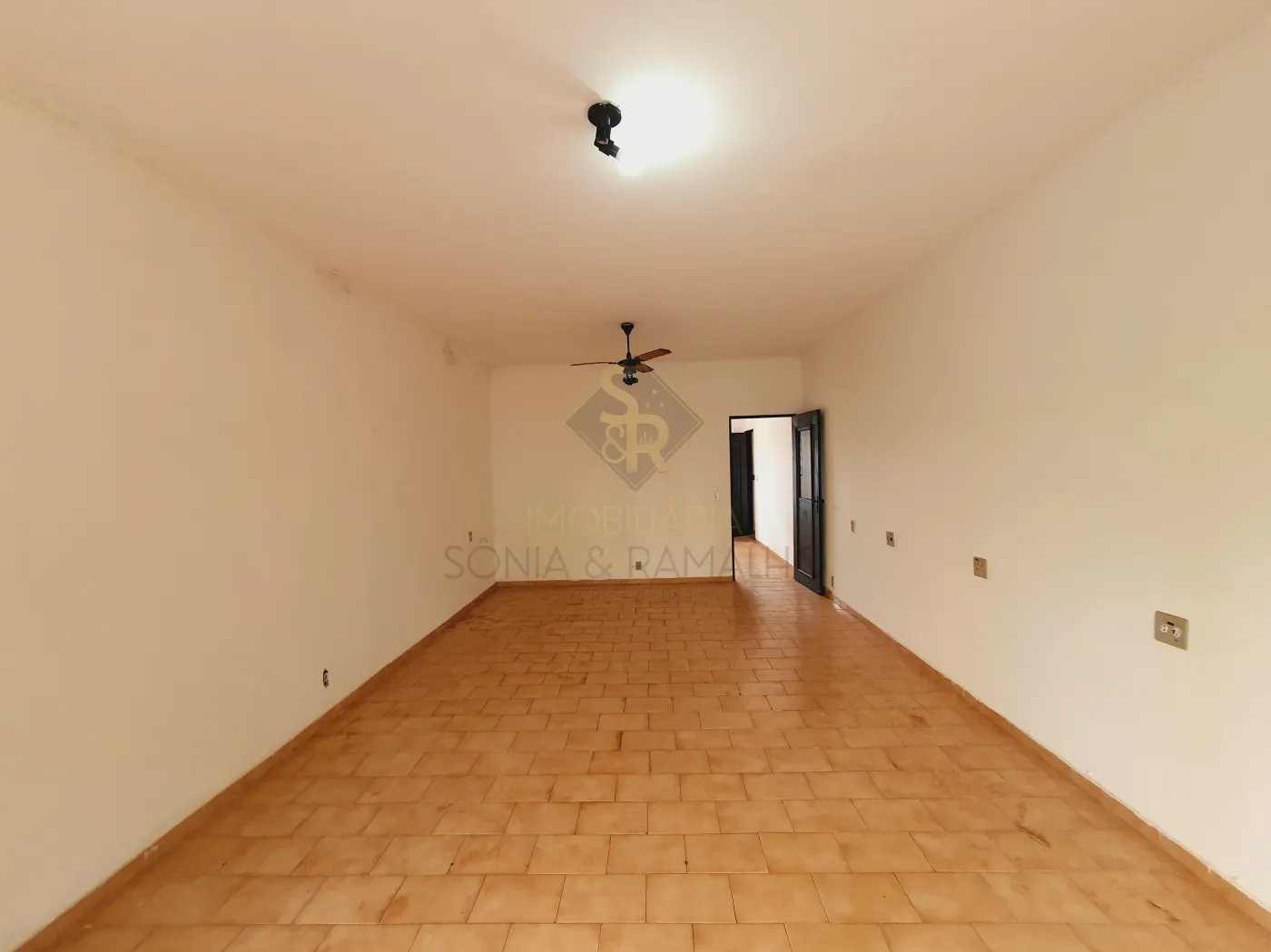 Alugar Im&oacute;veis Comerciais / Sala Comercial em Ribeir&atilde;o Preto R$ 800,00 - Foto 3