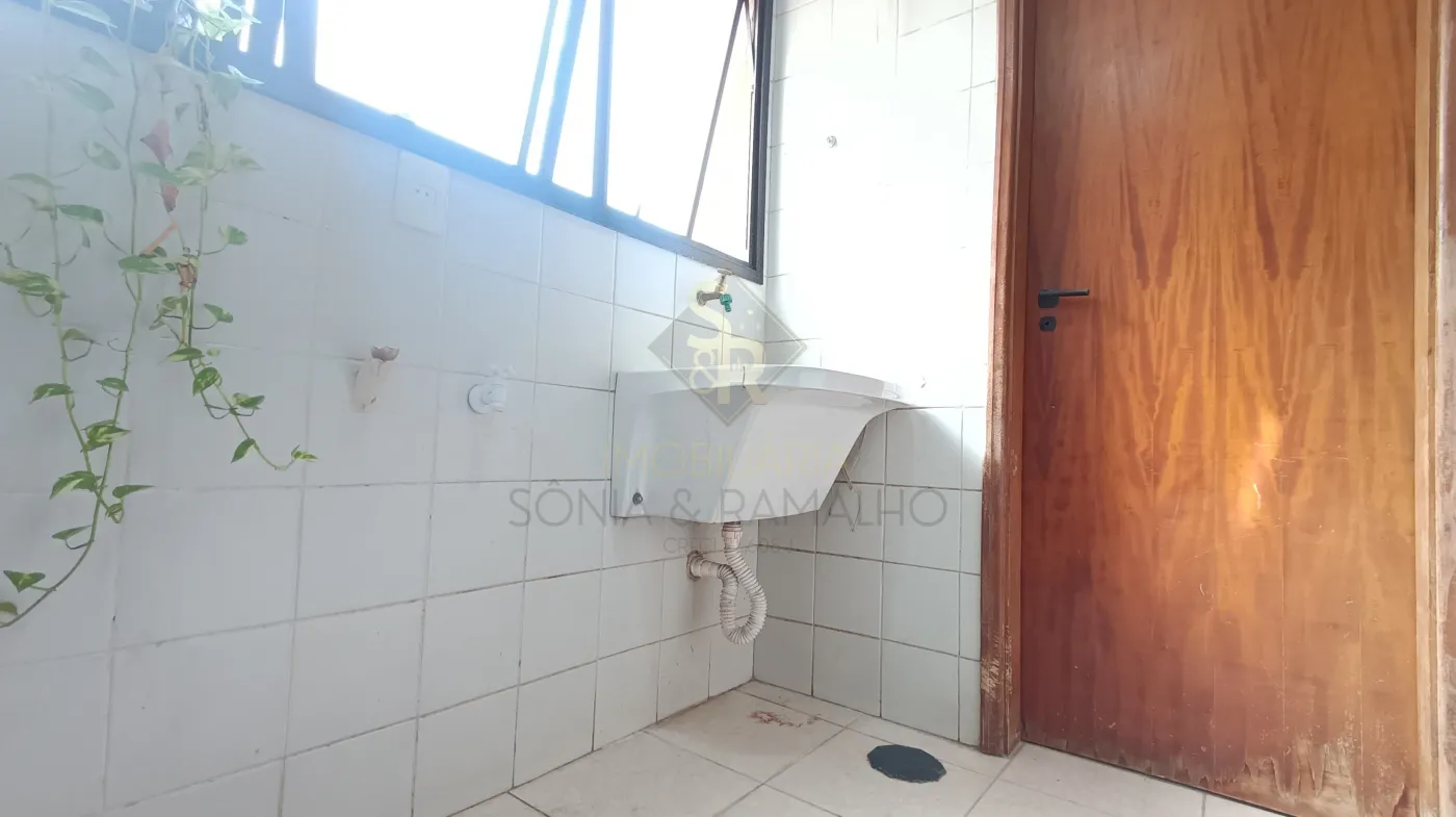 Alugar Apartamentos / Padr&atilde;o em Ribeir&atilde;o Preto R$ 1.850,00 - Foto 24