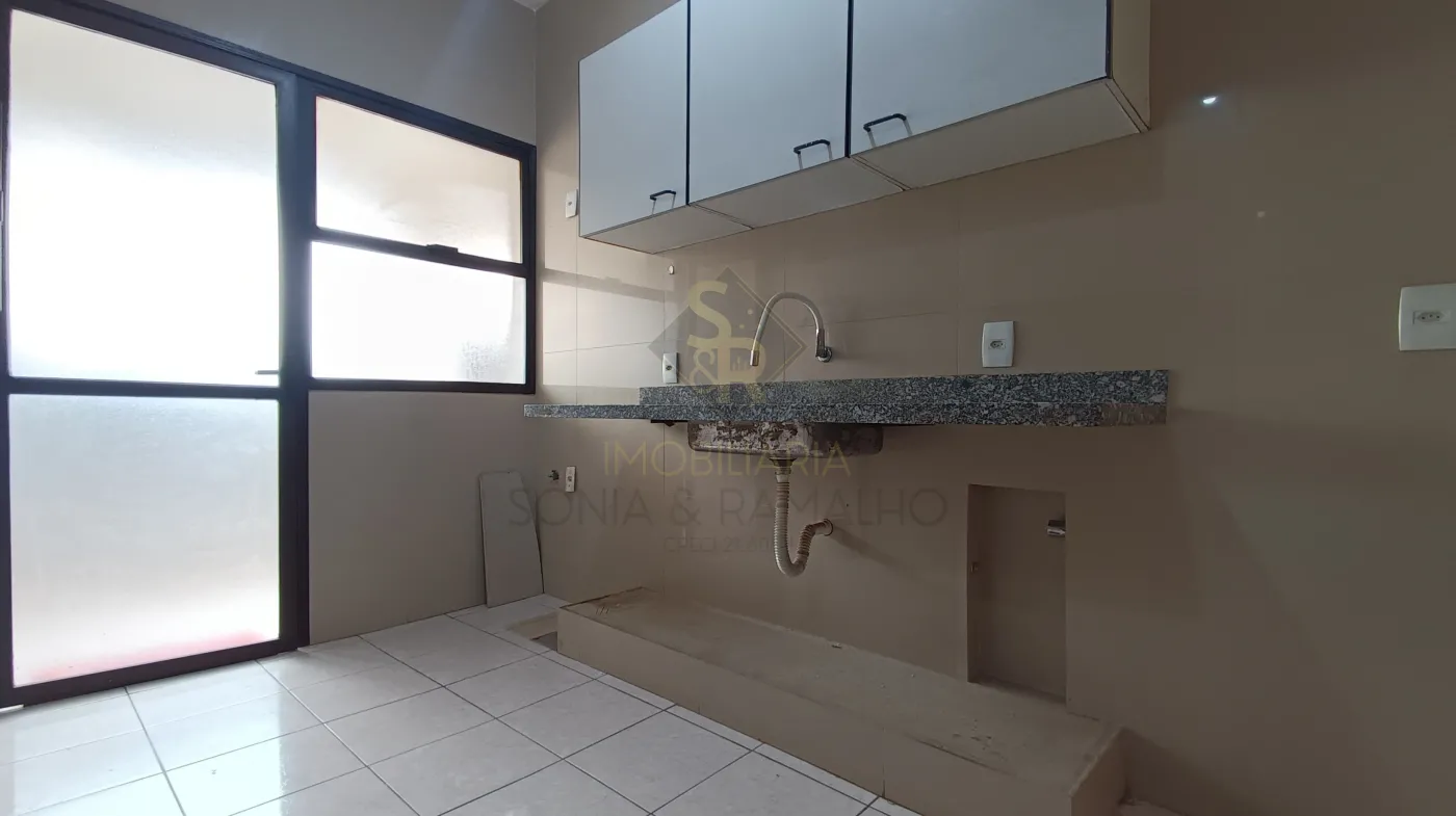 Alugar Apartamentos / Padr&atilde;o em Ribeir&atilde;o Preto R$ 1.850,00 - Foto 5