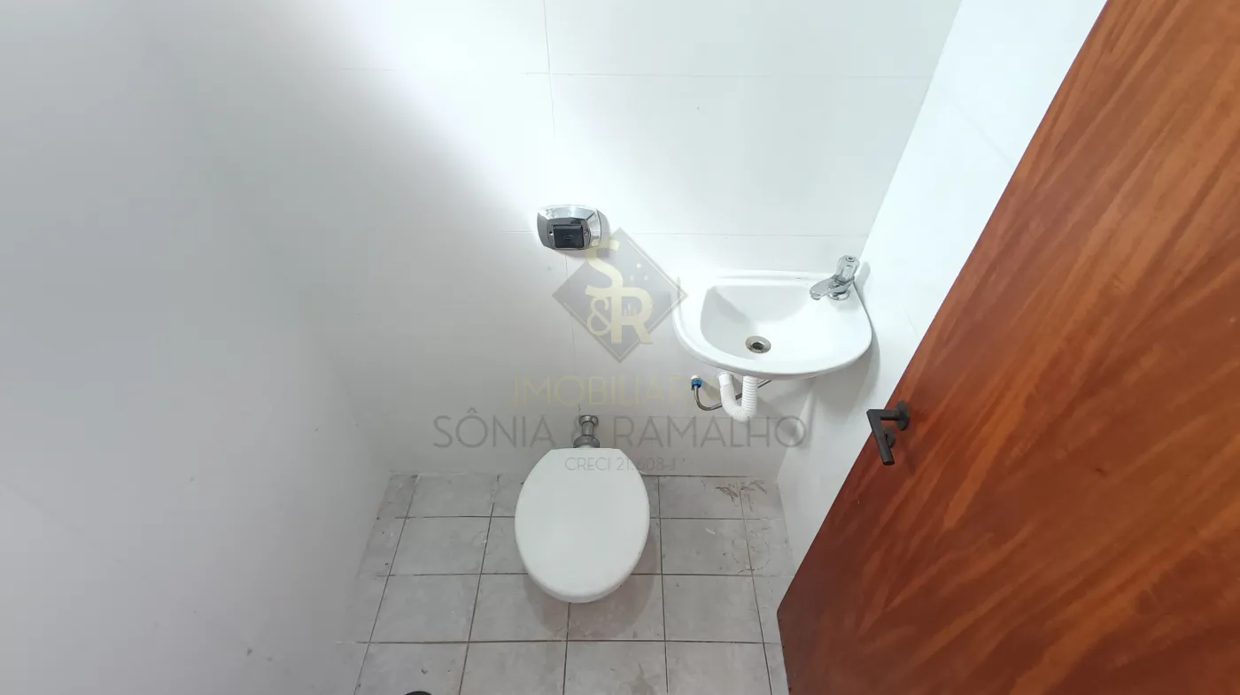 Alugar Apartamentos / Padr&atilde;o em Ribeir&atilde;o Preto R$ 1.850,00 - Foto 17