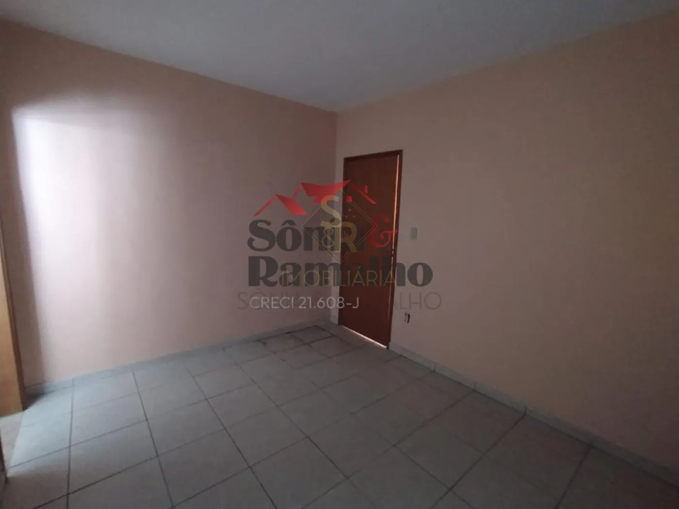 Comprar Im&oacute;veis Comerciais / Casa Comercial em Ribeir&atilde;o Preto R$ 475.000,00 - Foto 2
