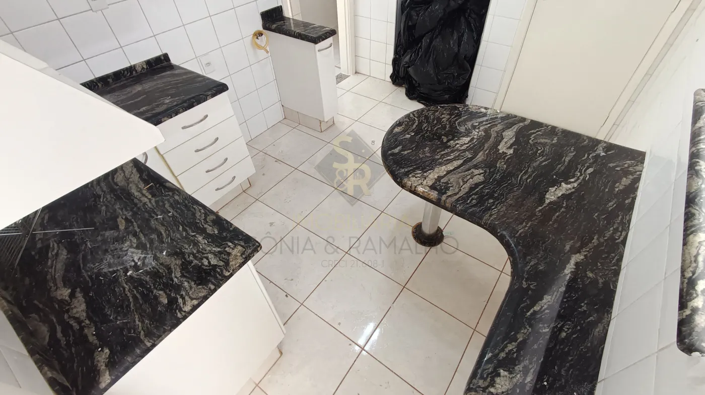 Comprar Apartamentos / Padr&atilde;o em Ribeir&atilde;o Preto R$ 200.000,00 - Foto 14