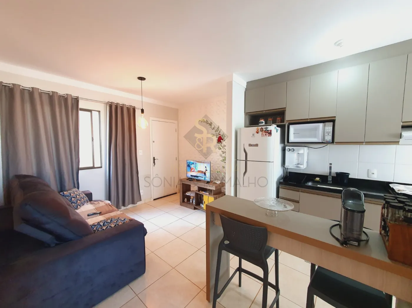 Alugar Apartamentos / Padr&atilde;o em Bonfim Paulista R$ 1.100,00 - Foto 3