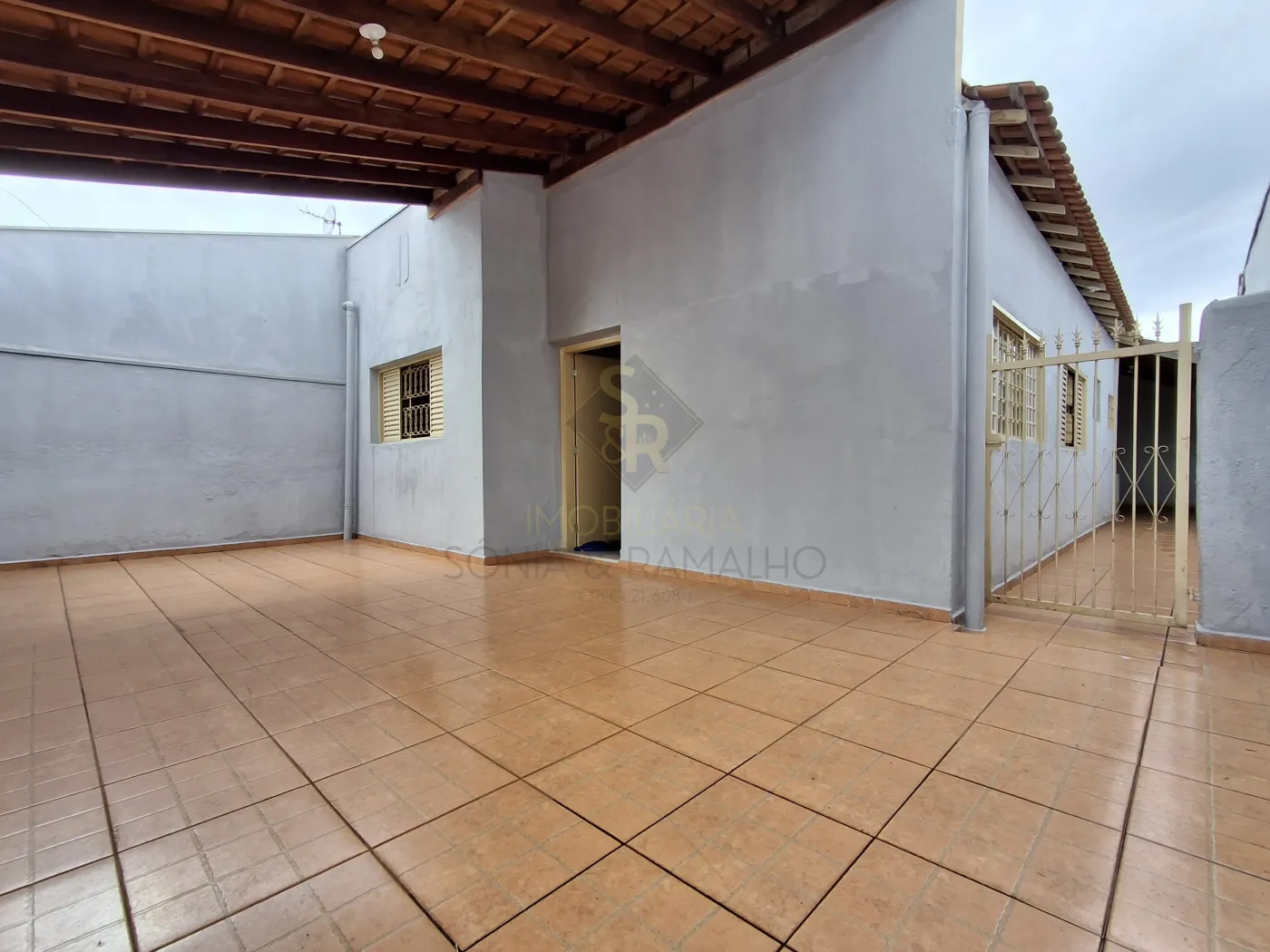 Comprar Casas Residenciais / Padr&atilde;o em Ribeir&atilde;o Preto R$ 350.000,00 - Foto 1