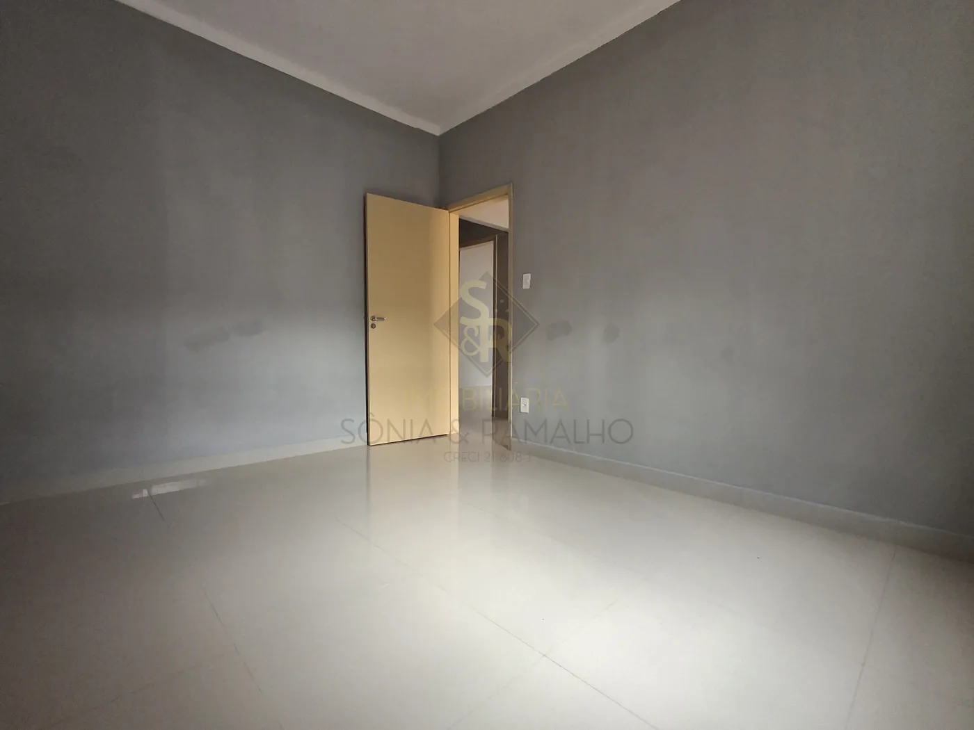 Comprar Casas Residenciais / Padr&atilde;o em Ribeir&atilde;o Preto R$ 350.000,00 - Foto 4