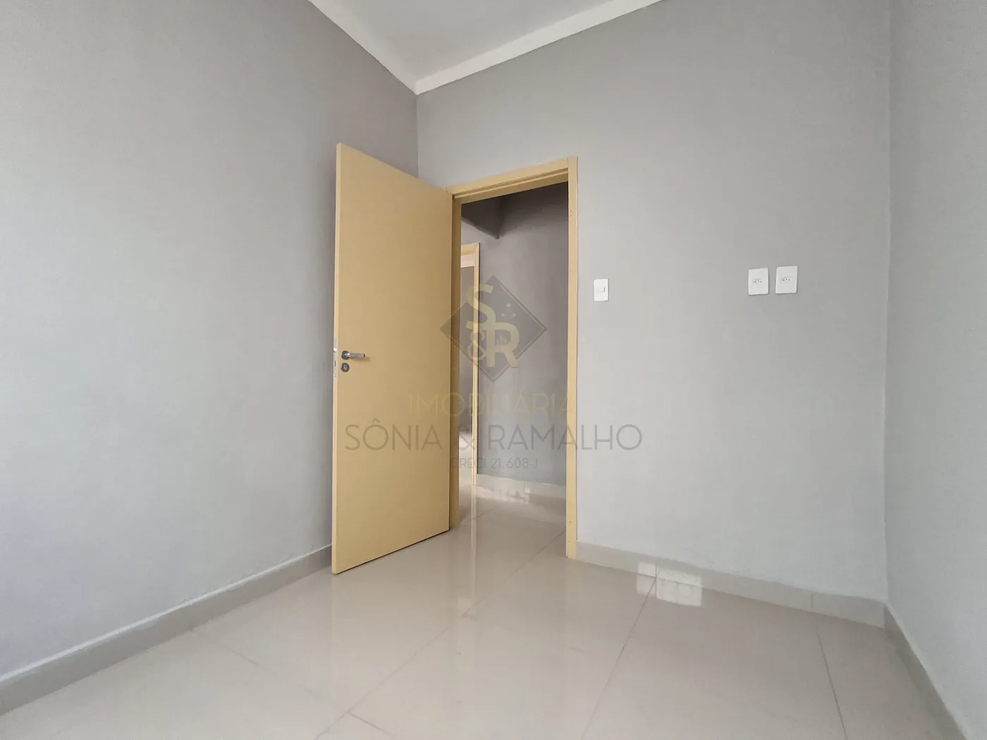 Comprar Casas Residenciais / Padr&atilde;o em Ribeir&atilde;o Preto R$ 350.000,00 - Foto 6