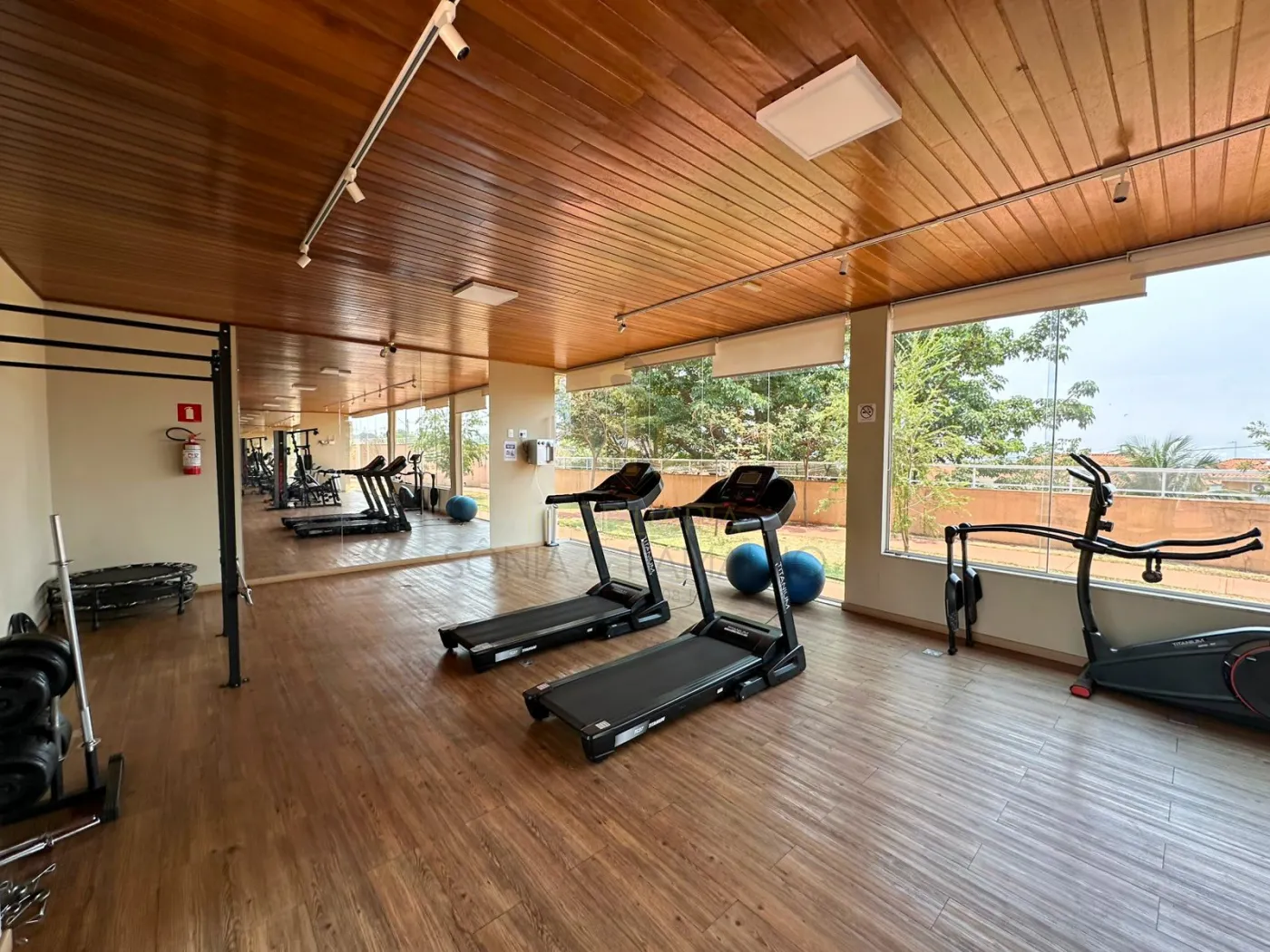 Comprar Apartamentos / Padr&atilde;o em Bonfim Paulista R$ 499.000,00 - Foto 2