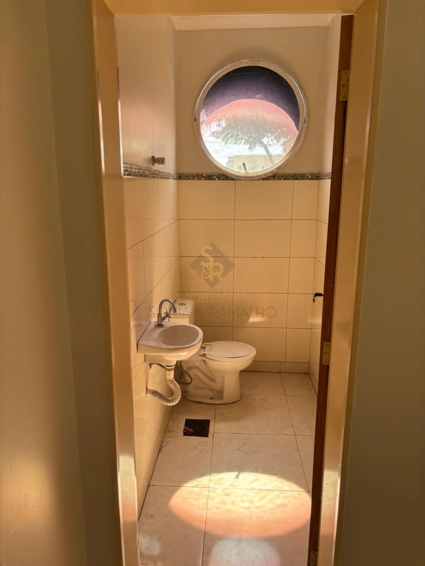 Alugar Im&oacute;veis Comerciais / Sala Comercial em Ribeir&atilde;o Preto R$ 970,00 - Foto 4