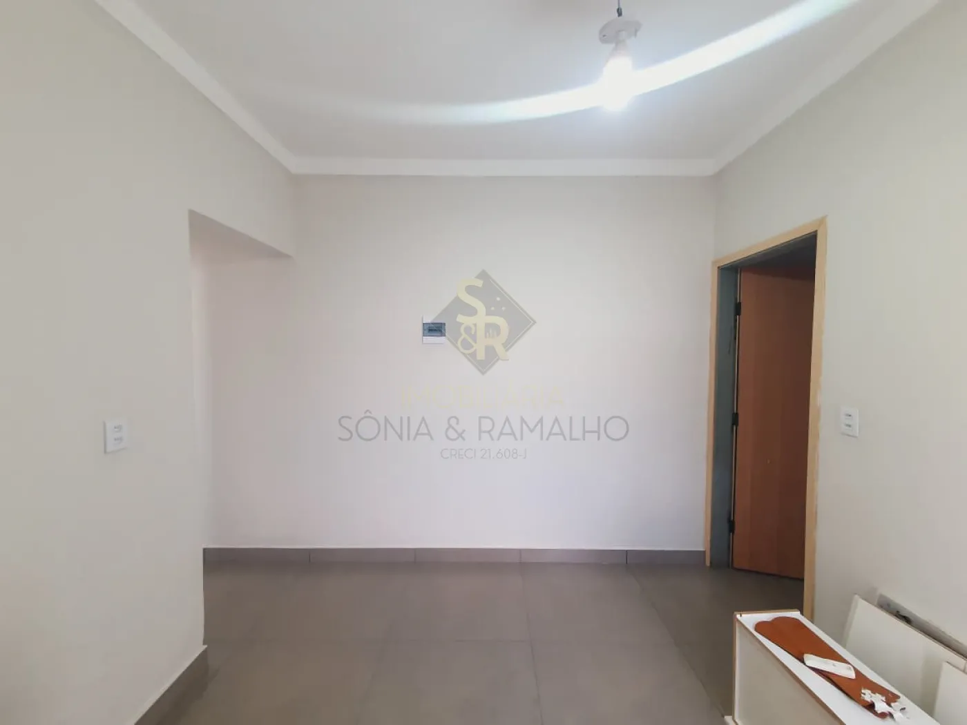 Alugar Apartamentos / Kitnet em Ribeir&atilde;o Preto R$ 900,00 - Foto 7