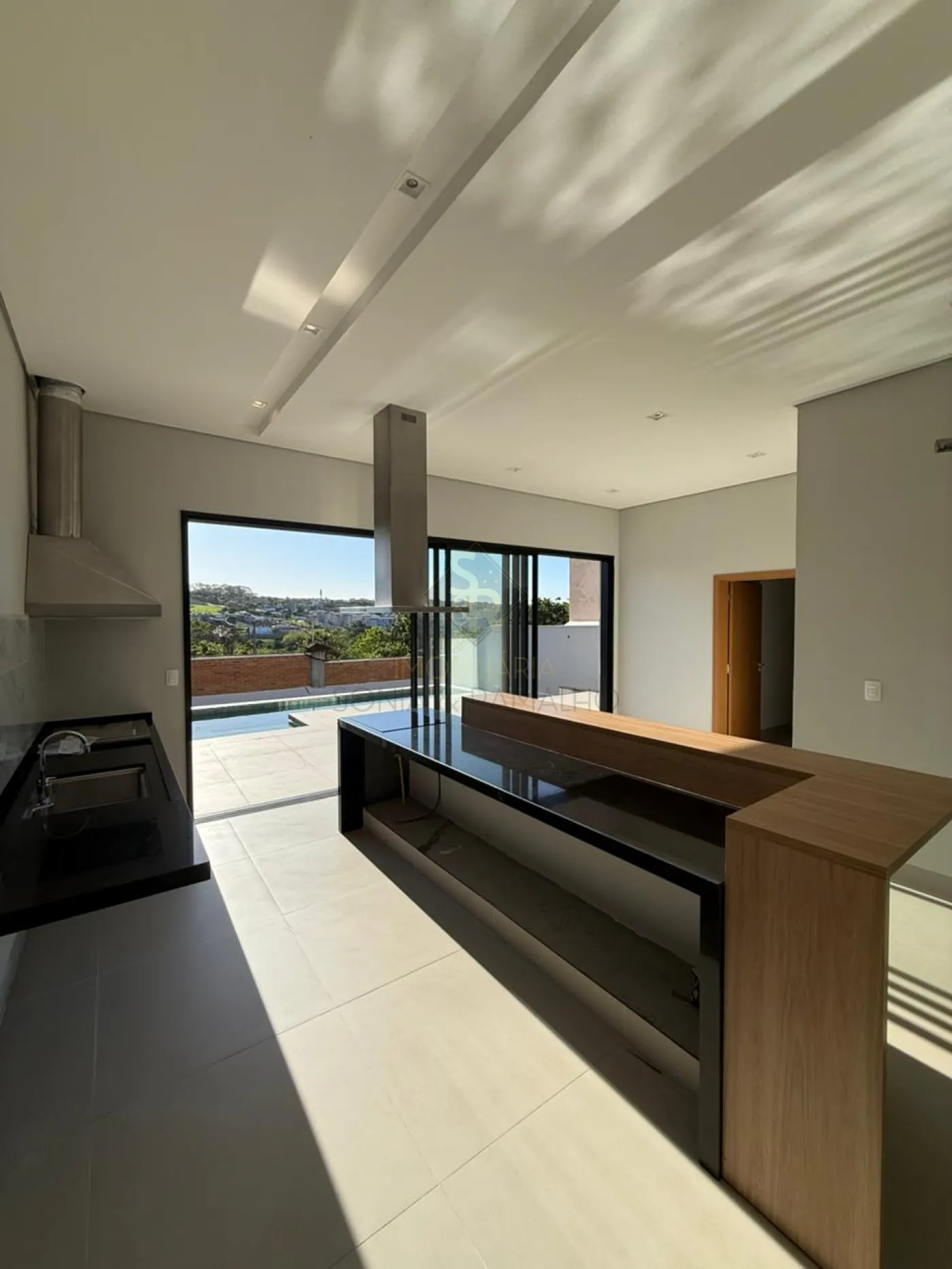 Alugar Casas Residenciais / Condom&iacute;nio em Bonfim Paulista R$ 7.900,00 - Foto 3