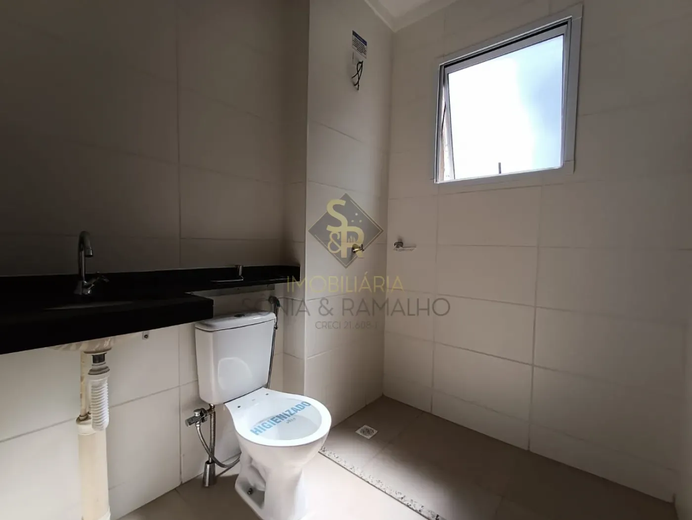 Alugar Apartamentos / Padr&atilde;o em Ribeir&atilde;o Preto R$ 1.000,00 - Foto 11