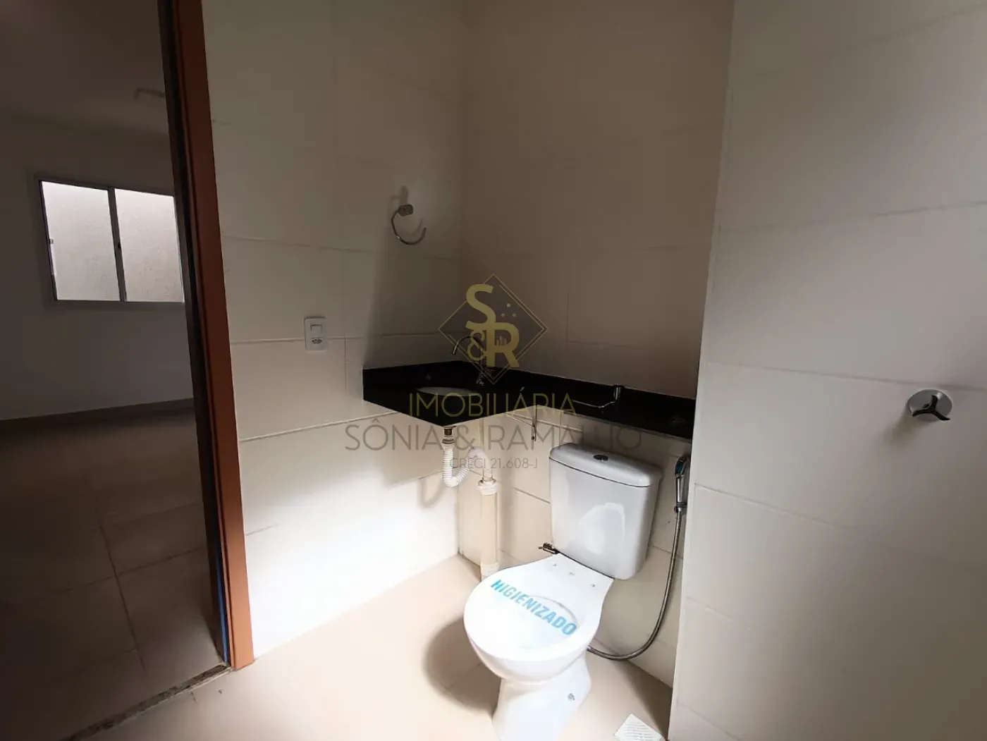 Alugar Apartamentos / Padr&atilde;o em Ribeir&atilde;o Preto R$ 1.000,00 - Foto 12