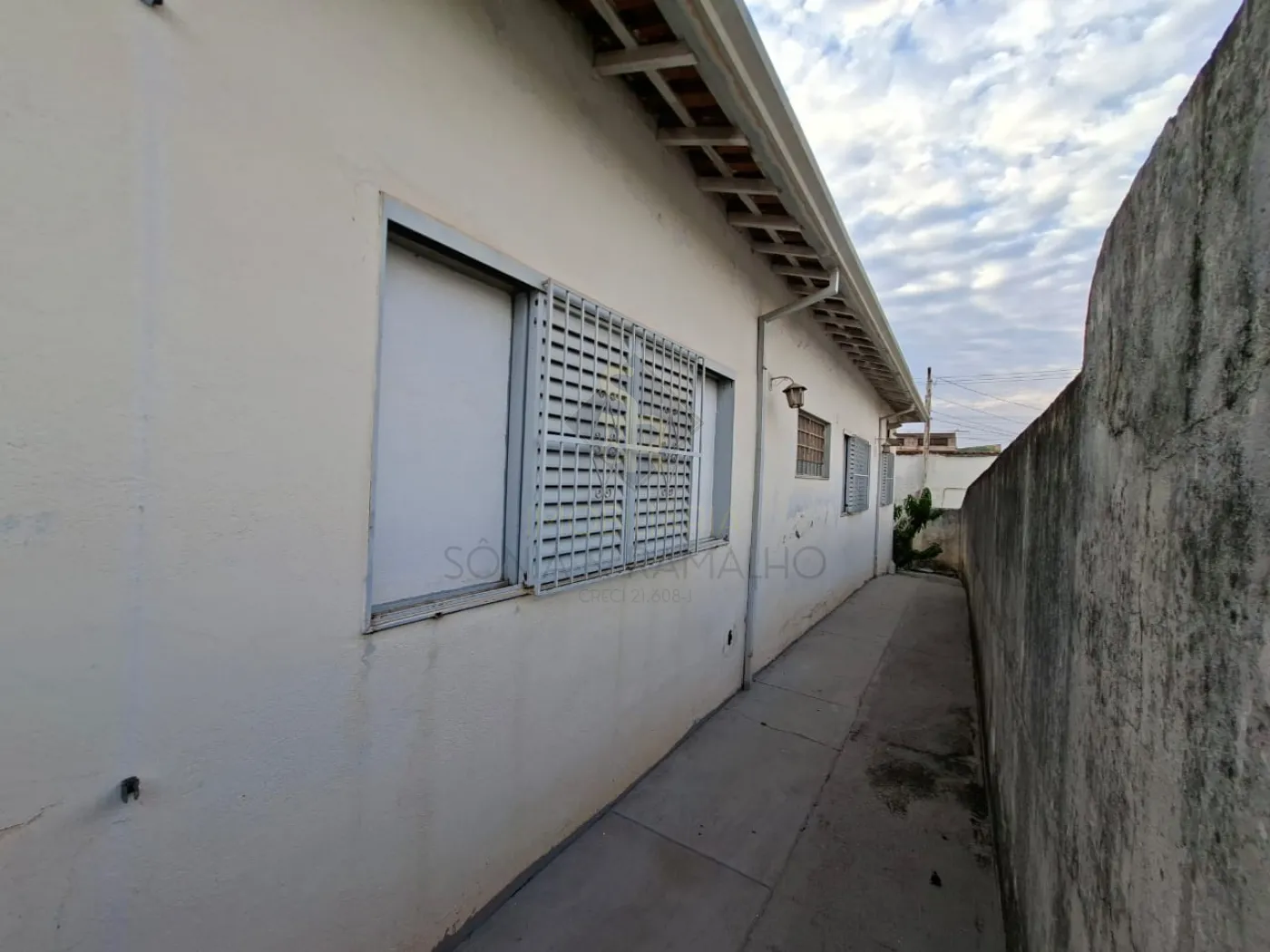 Comprar Casas Residenciais / Padr&atilde;o em Ribeir&atilde;o Preto R$ 450.000,00 - Foto 3