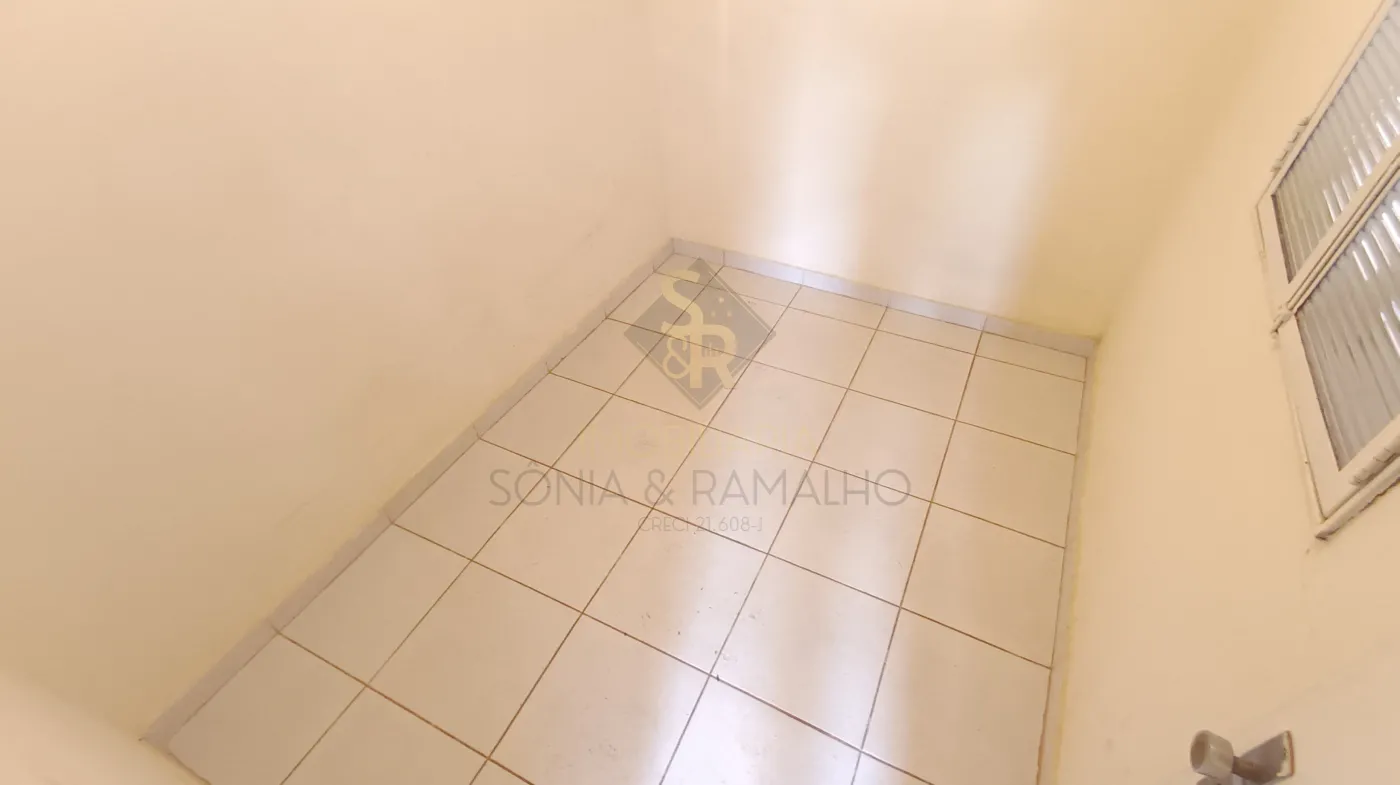 Alugar Casas Residenciais / &Aacute;rea de LazerEd&iacute;cula em Ribeir&atilde;o Preto R$ 850,00 - Foto 6