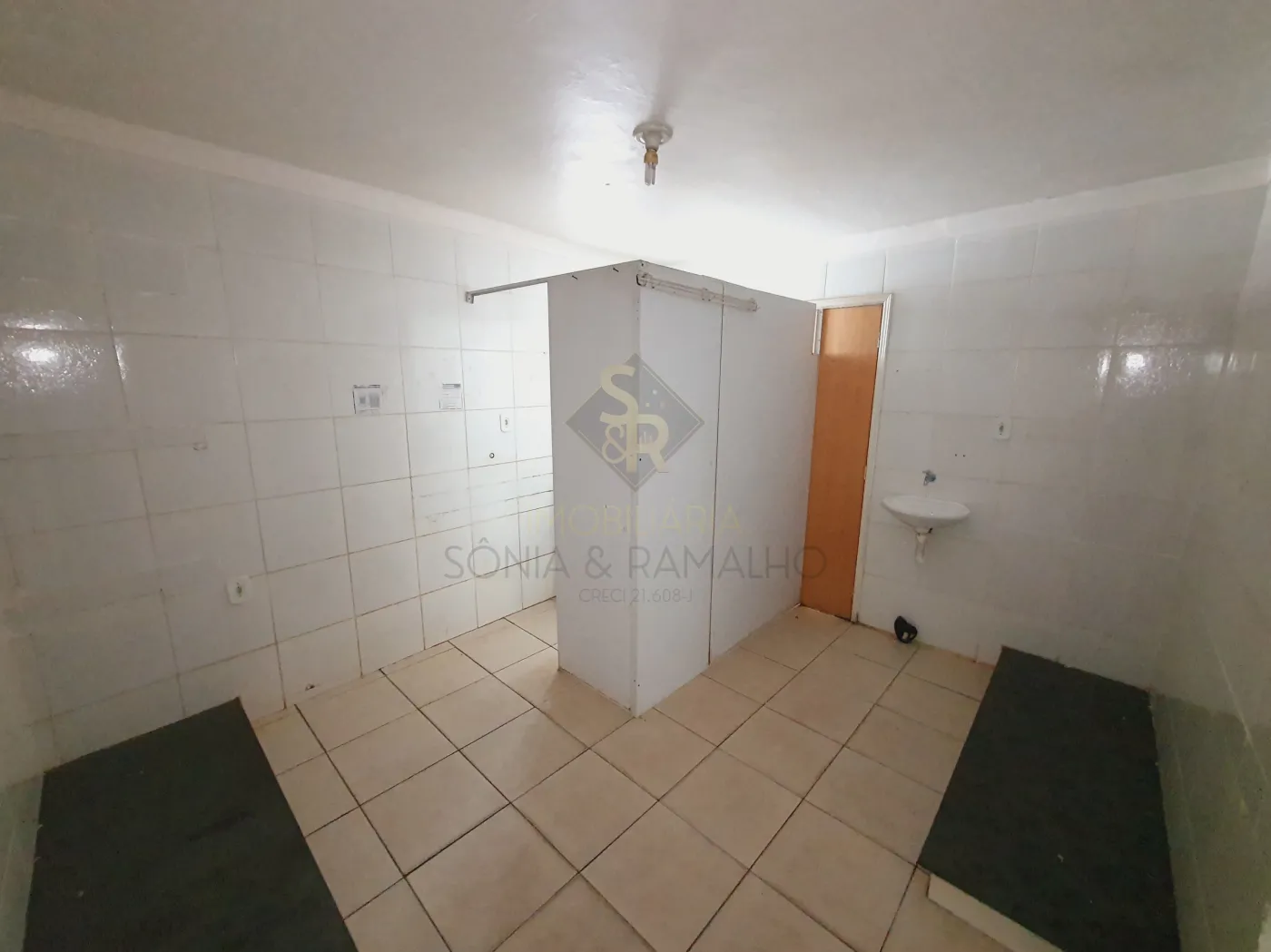 Alugar Im&oacute;veis Comerciais / Sal&atilde;o Comercial em Ribeir&atilde;o Preto R$ 2.600,00 - Foto 5