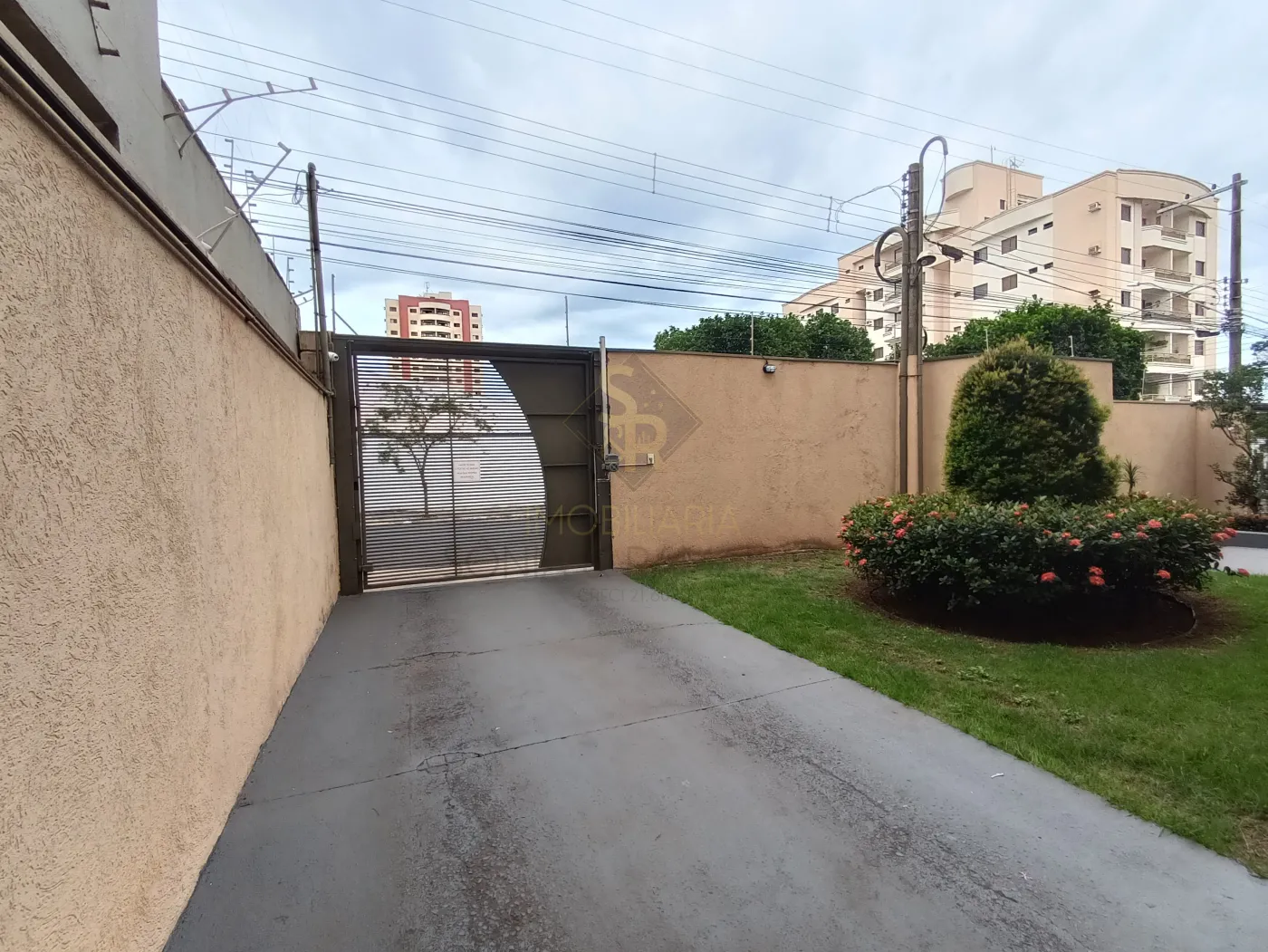 Alugar Apartamentos / Padr&atilde;o em Ribeir&atilde;o Preto R$ 800,00 - Foto 14