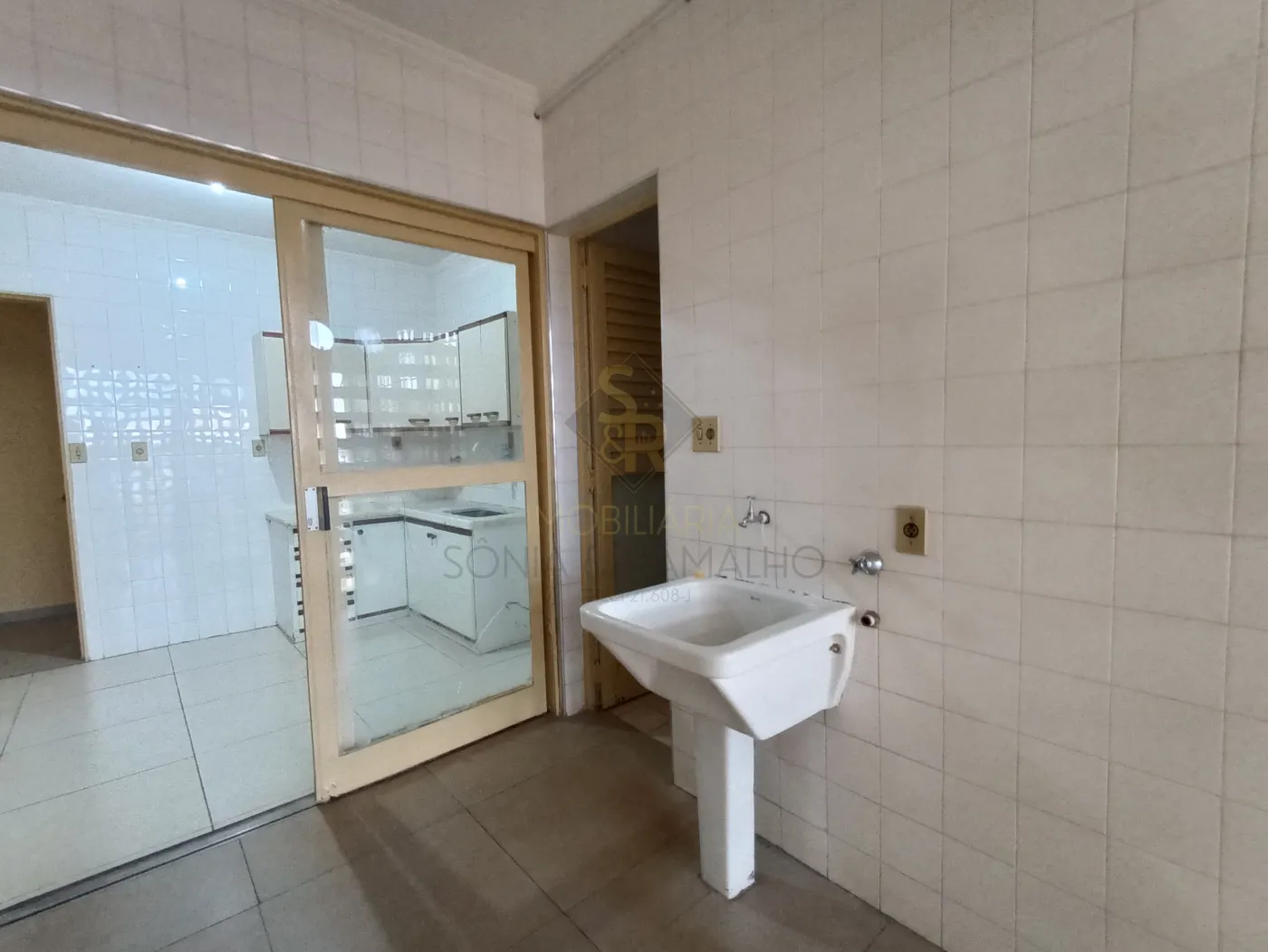 Alugar Apartamentos / Padr&atilde;o em Ribeir&atilde;o Preto R$ 800,00 - Foto 11