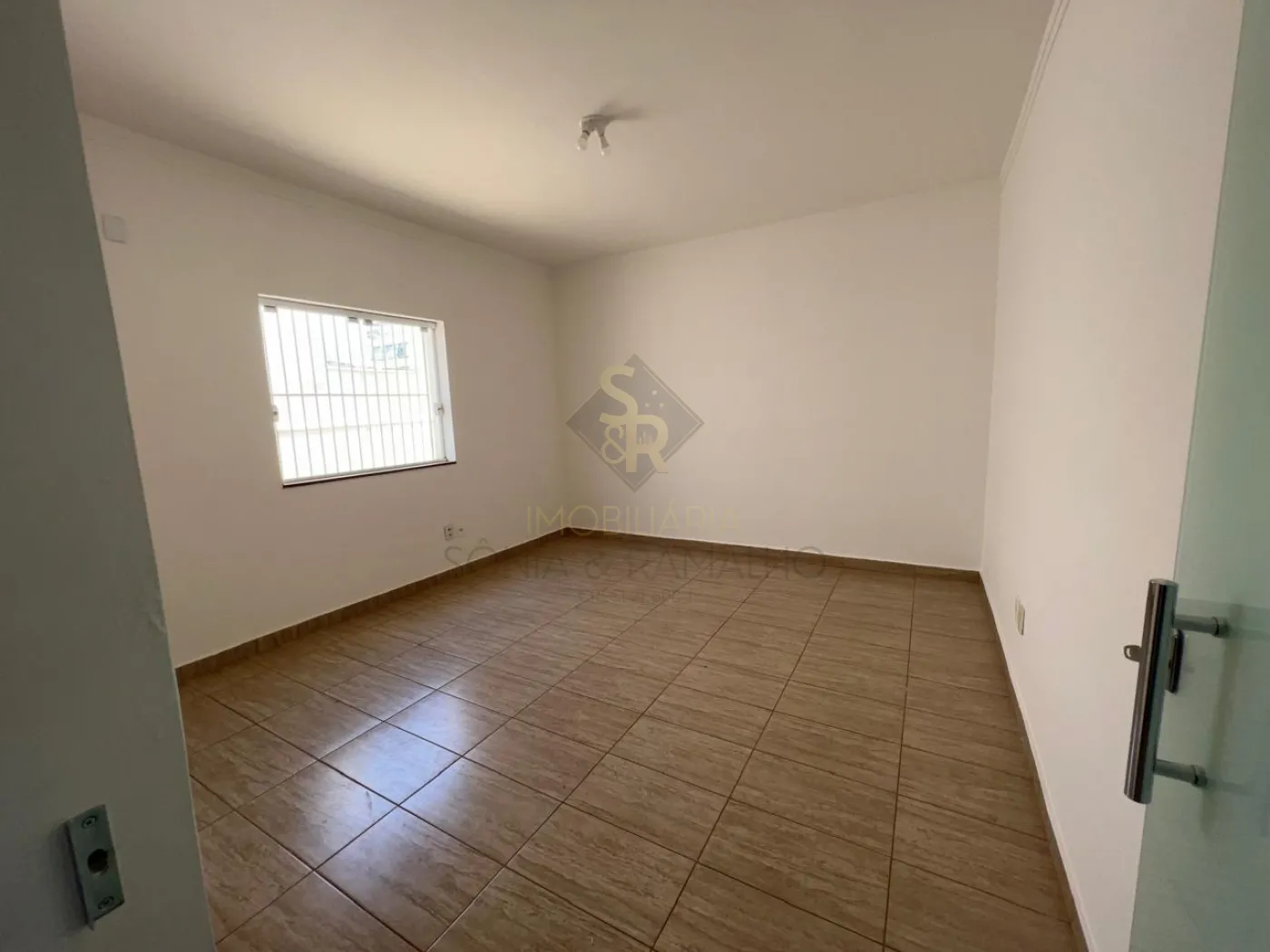 Alugar Im&oacute;veis Comerciais / Casa Comercial em Ribeir&atilde;o Preto R$ 3.200,00 - Foto 4