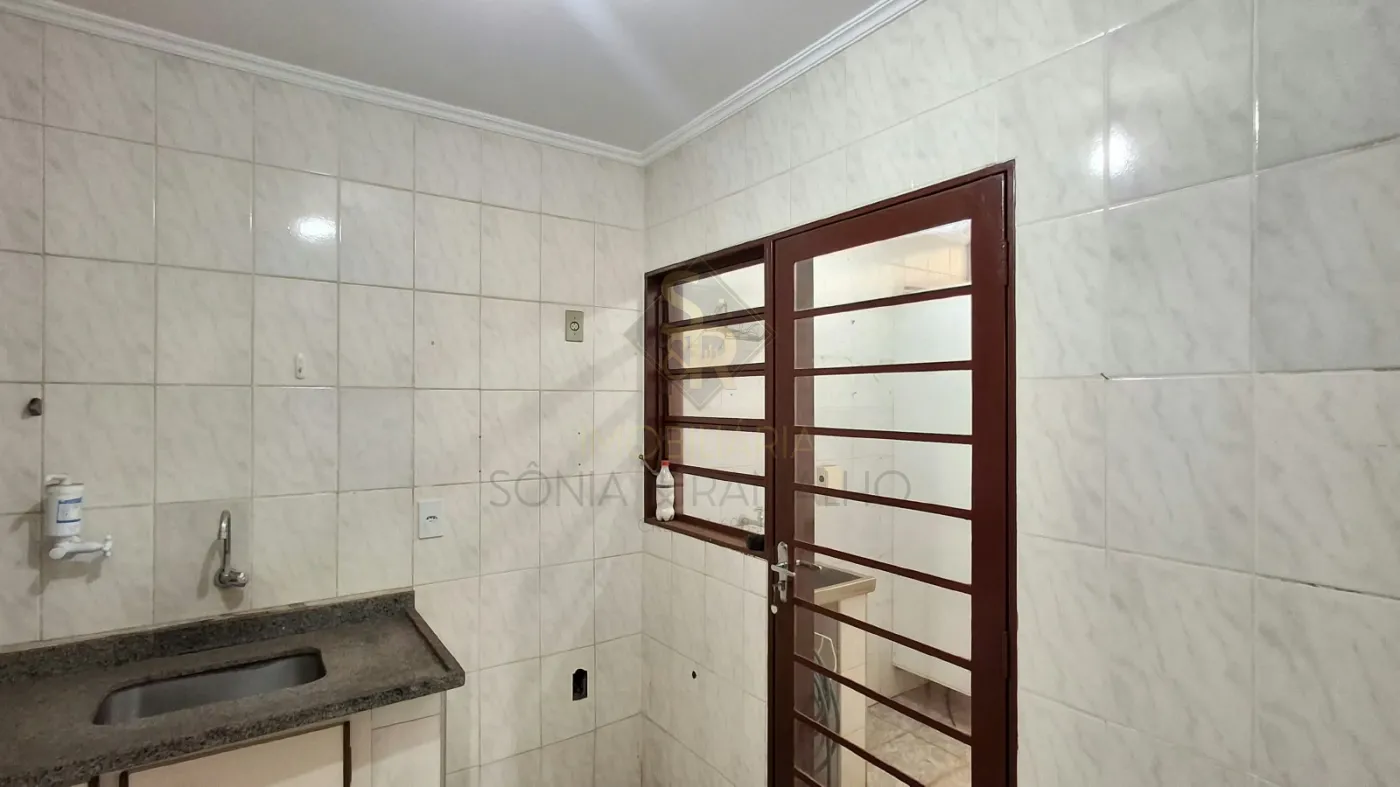 Alugar Apartamentos / Padr&atilde;o em Ribeir&atilde;o Preto R$ 1.100,00 - Foto 9