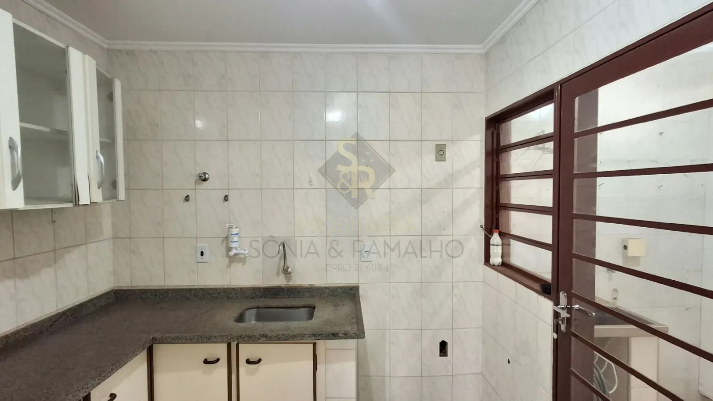Alugar Apartamentos / Padr&atilde;o em Ribeir&atilde;o Preto R$ 1.100,00 - Foto 10